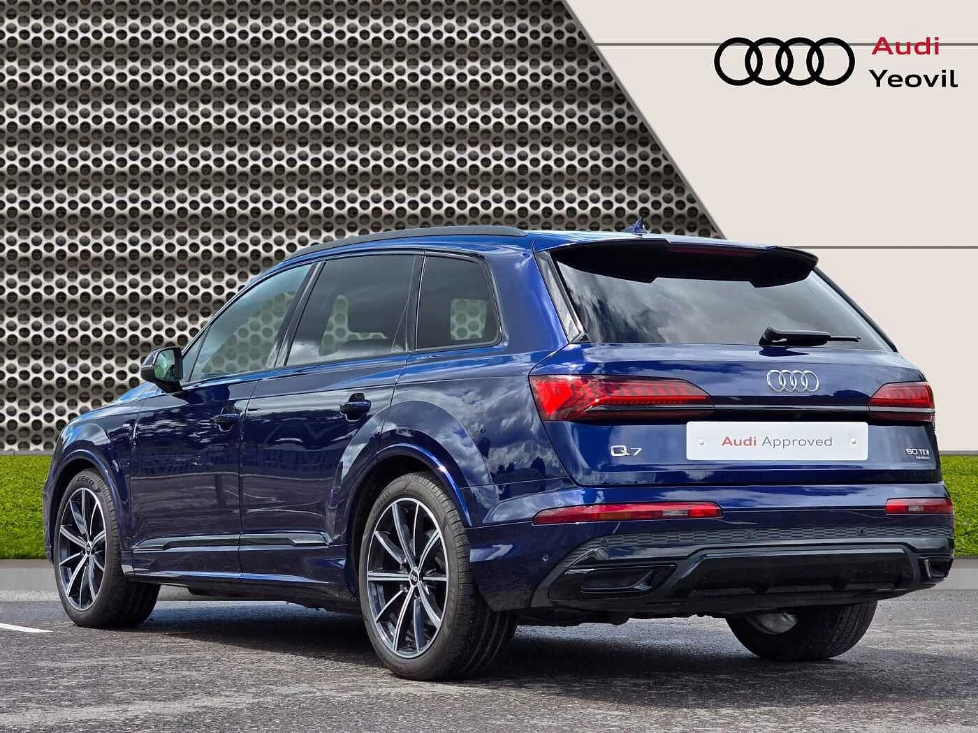 Audi-Q7-image-2