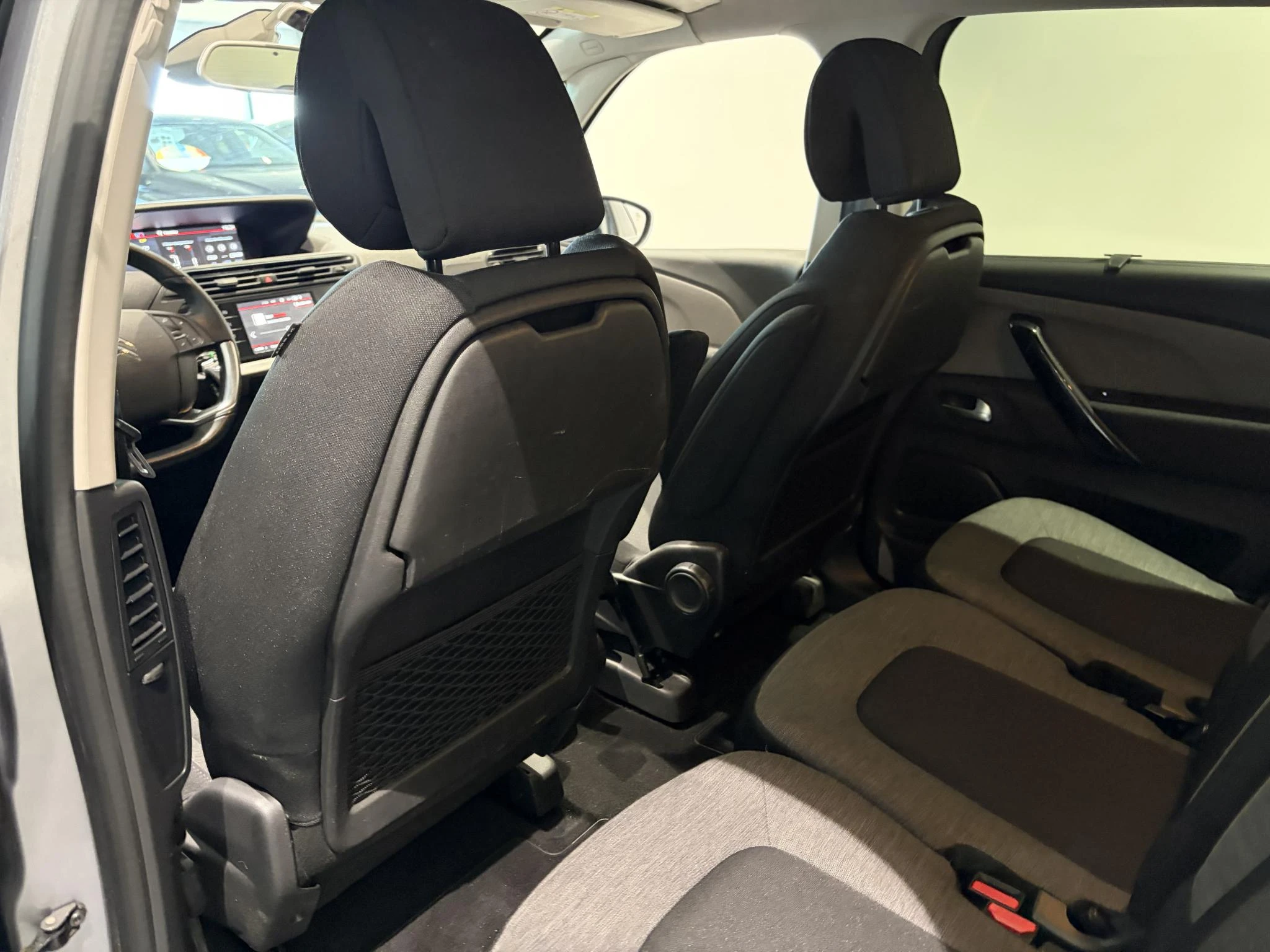 Citroën-C4 Spacetourer-image-9