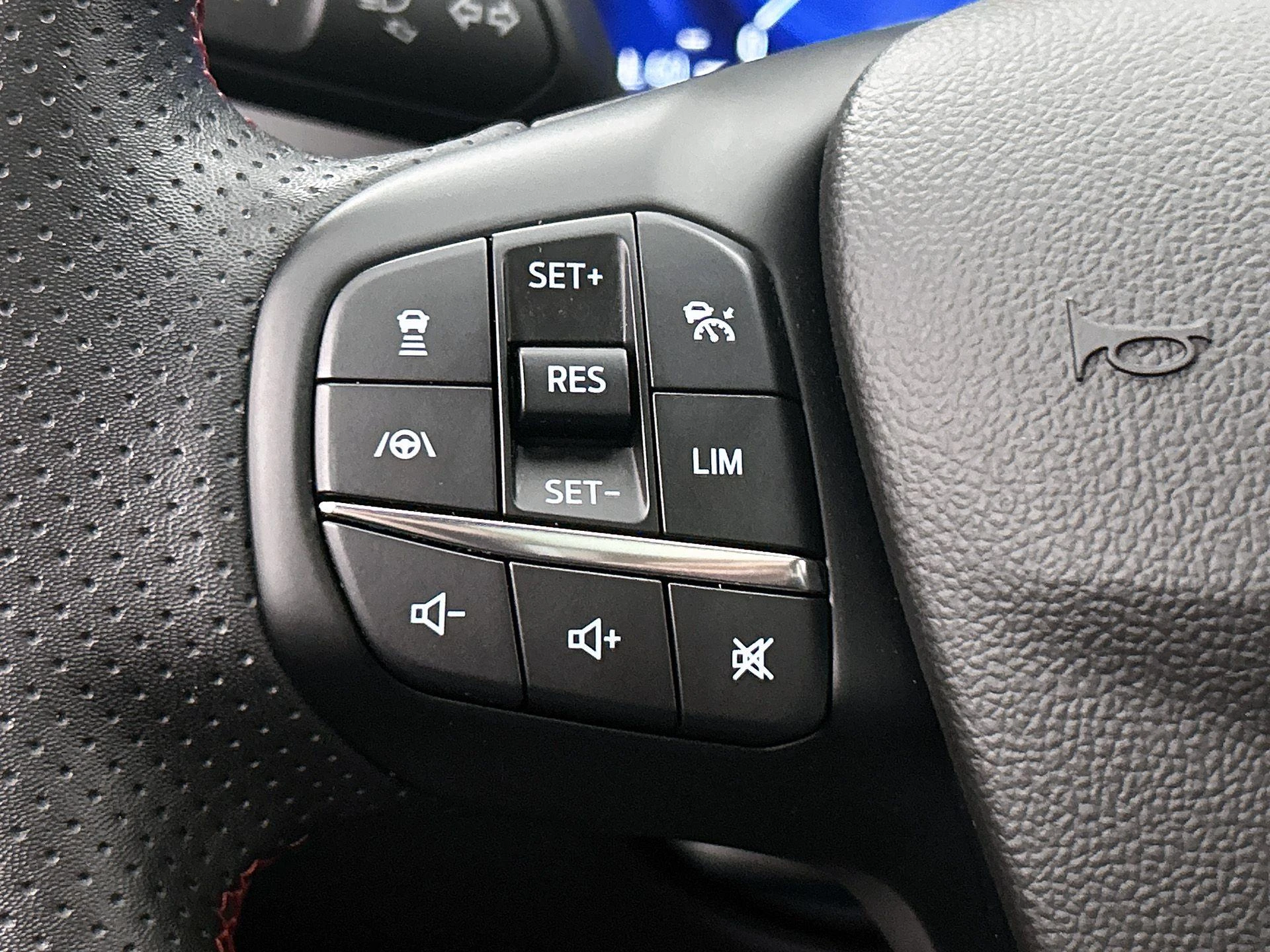 Ford-Kuga-image-5