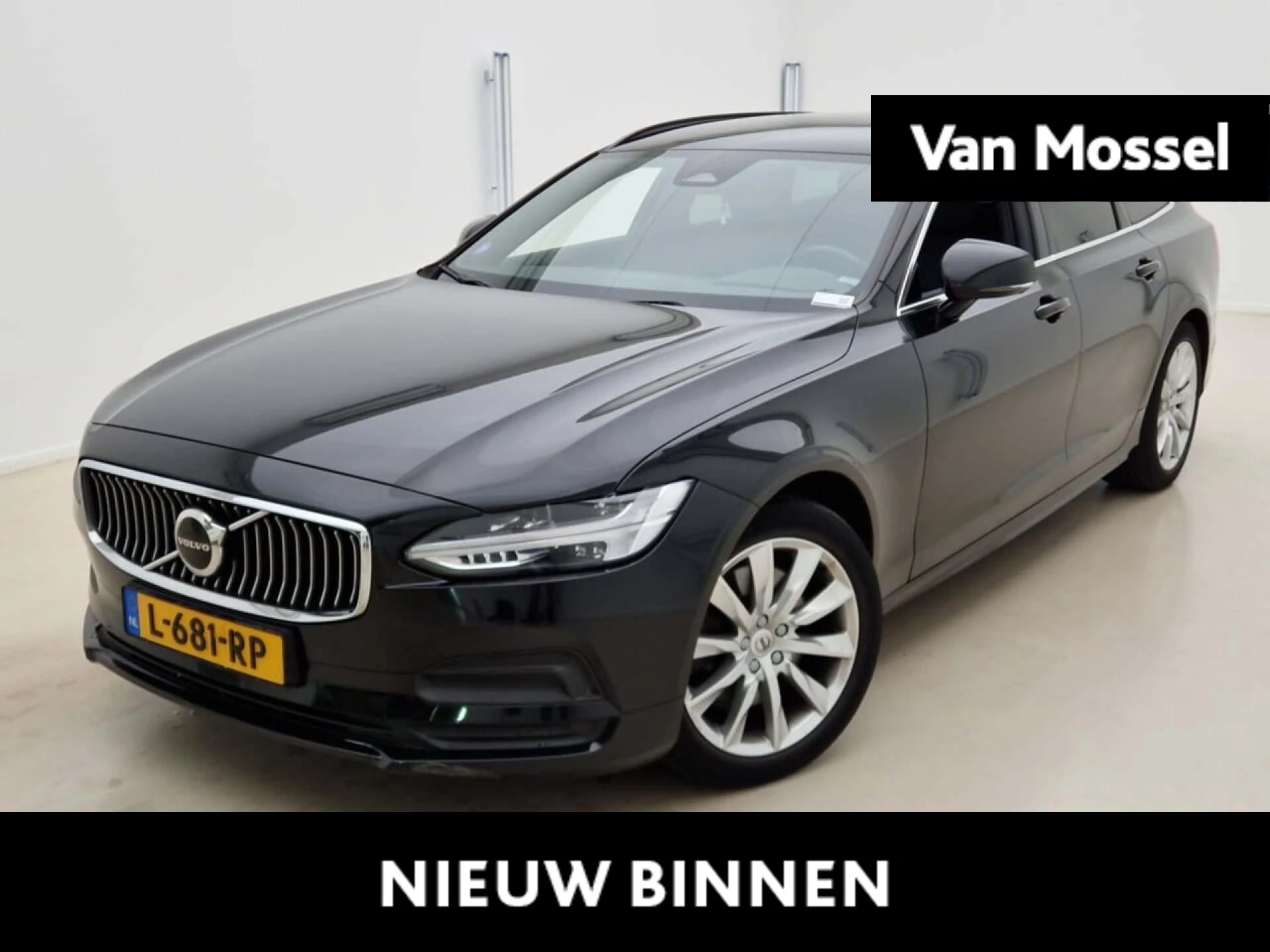 Volvo-V90-image-0