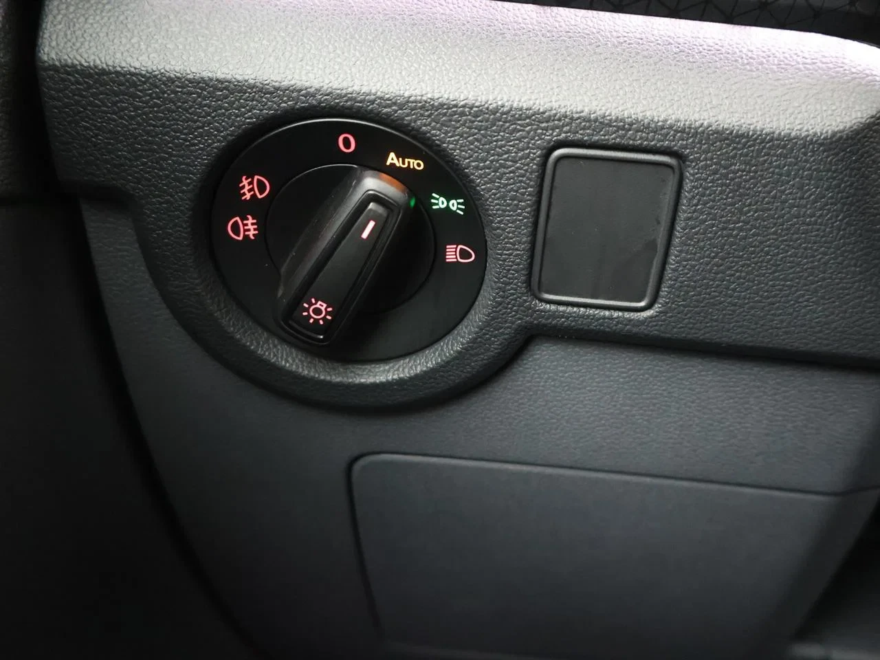 Volkswagen-T-Cross-image-22