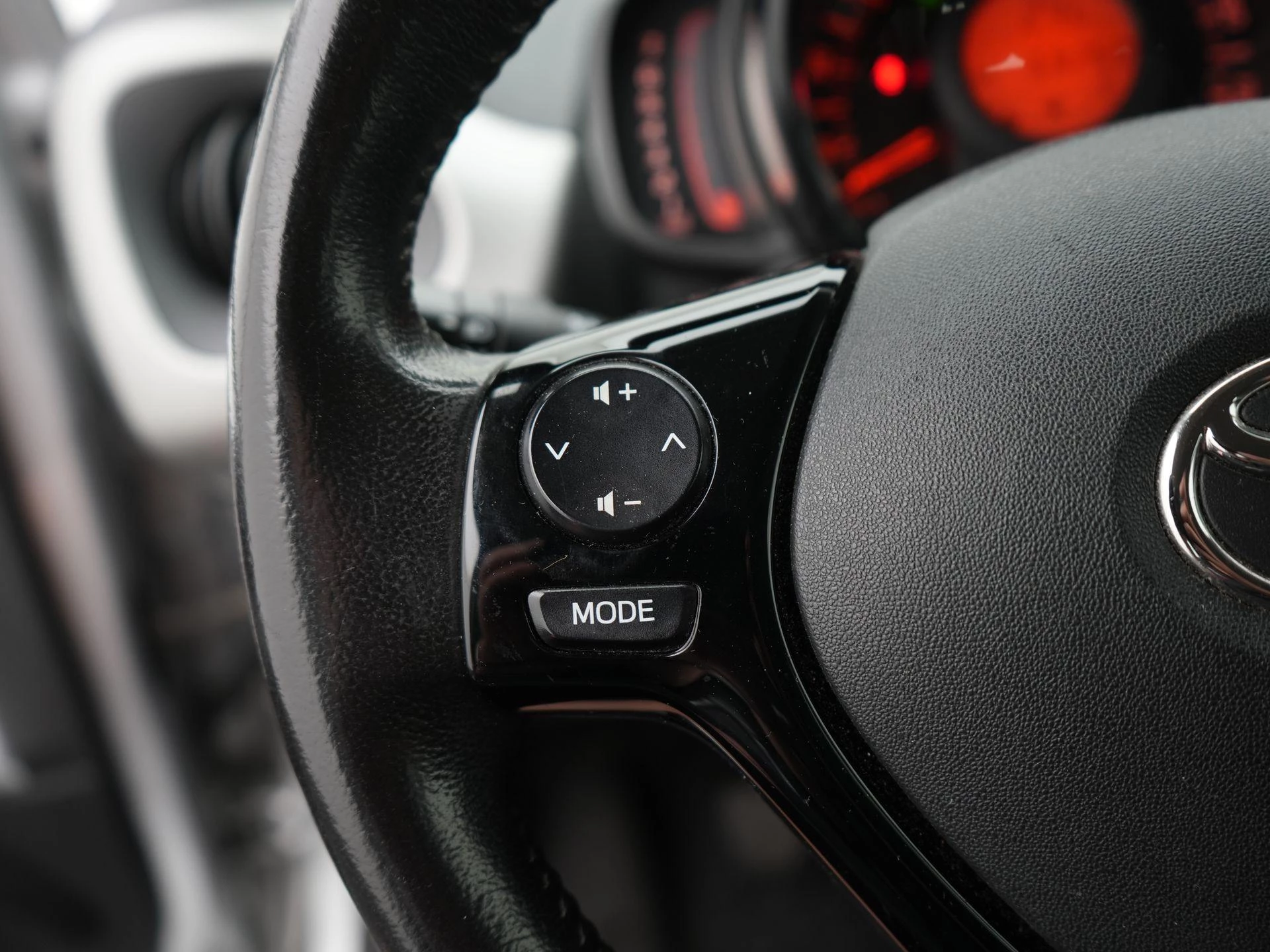 Toyota Aygo 1.0 VVT-i x-wave