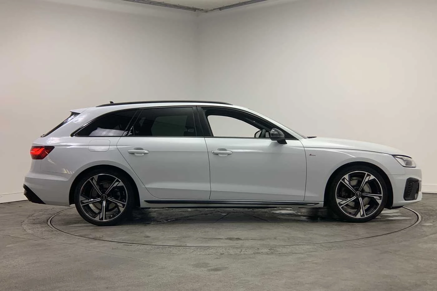 Audi-A4-image-3