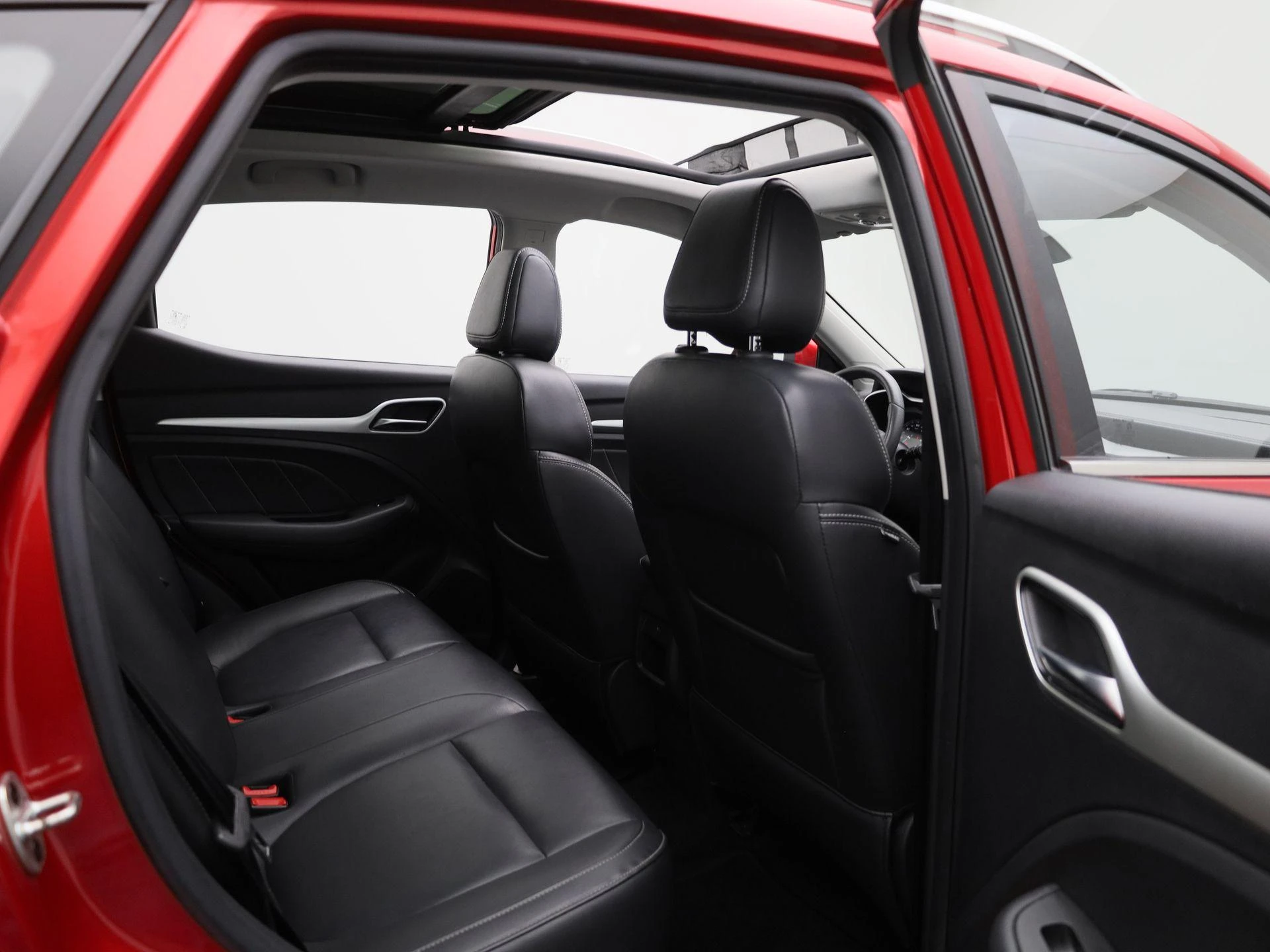 MG-ZS EV-image-35