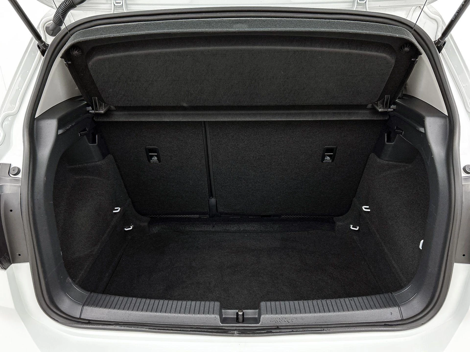 Volkswagen-T-Cross-image-14