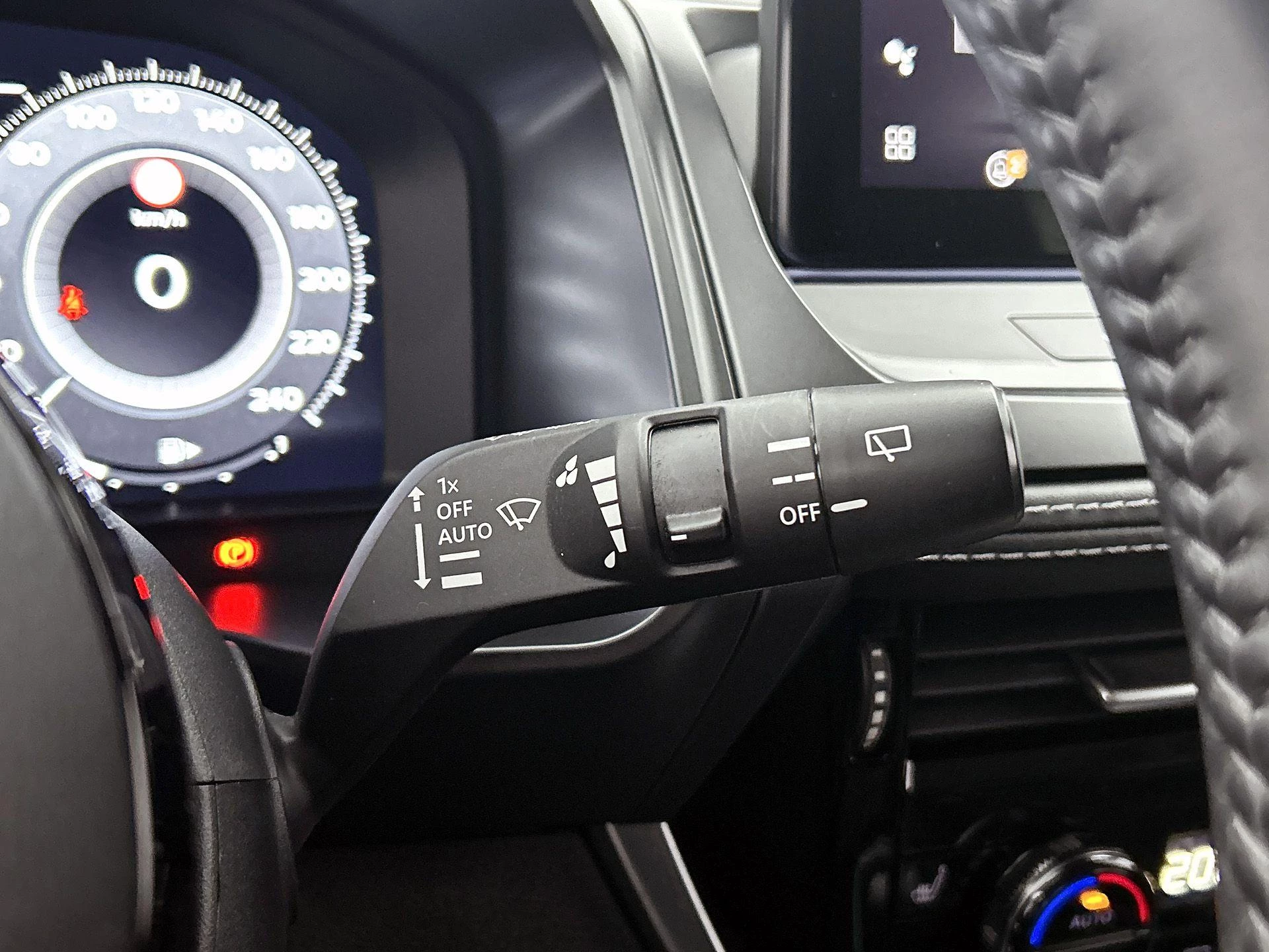 Nissan-QASHQAI-image-10