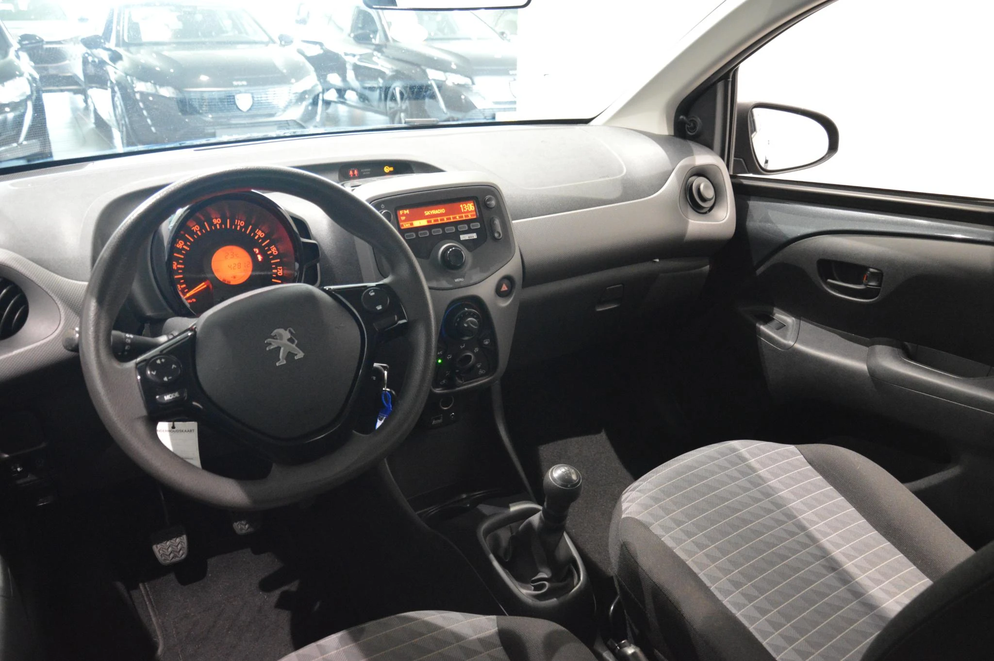 Peugeot-108-image-6