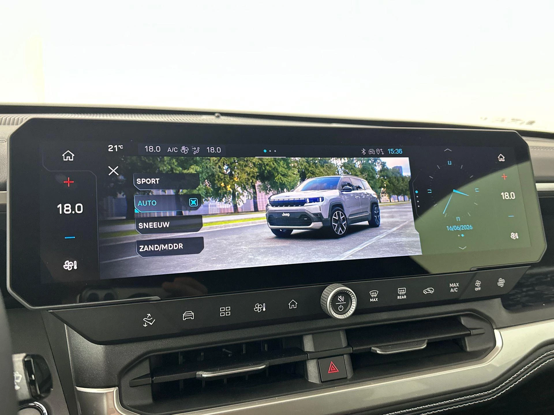 Jeep Compass First Edition 74 kWh
