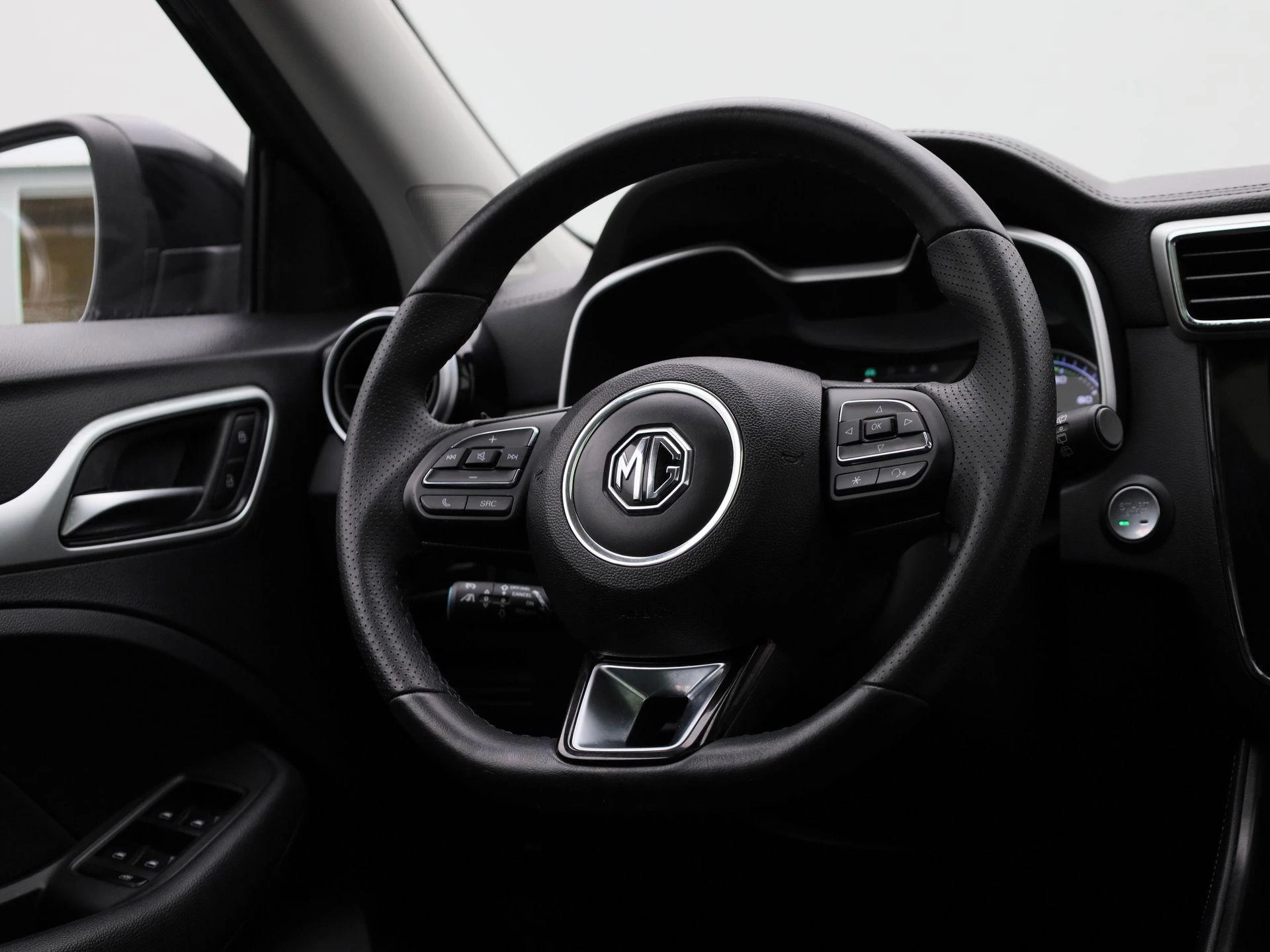 MG-ZS EV-image-39