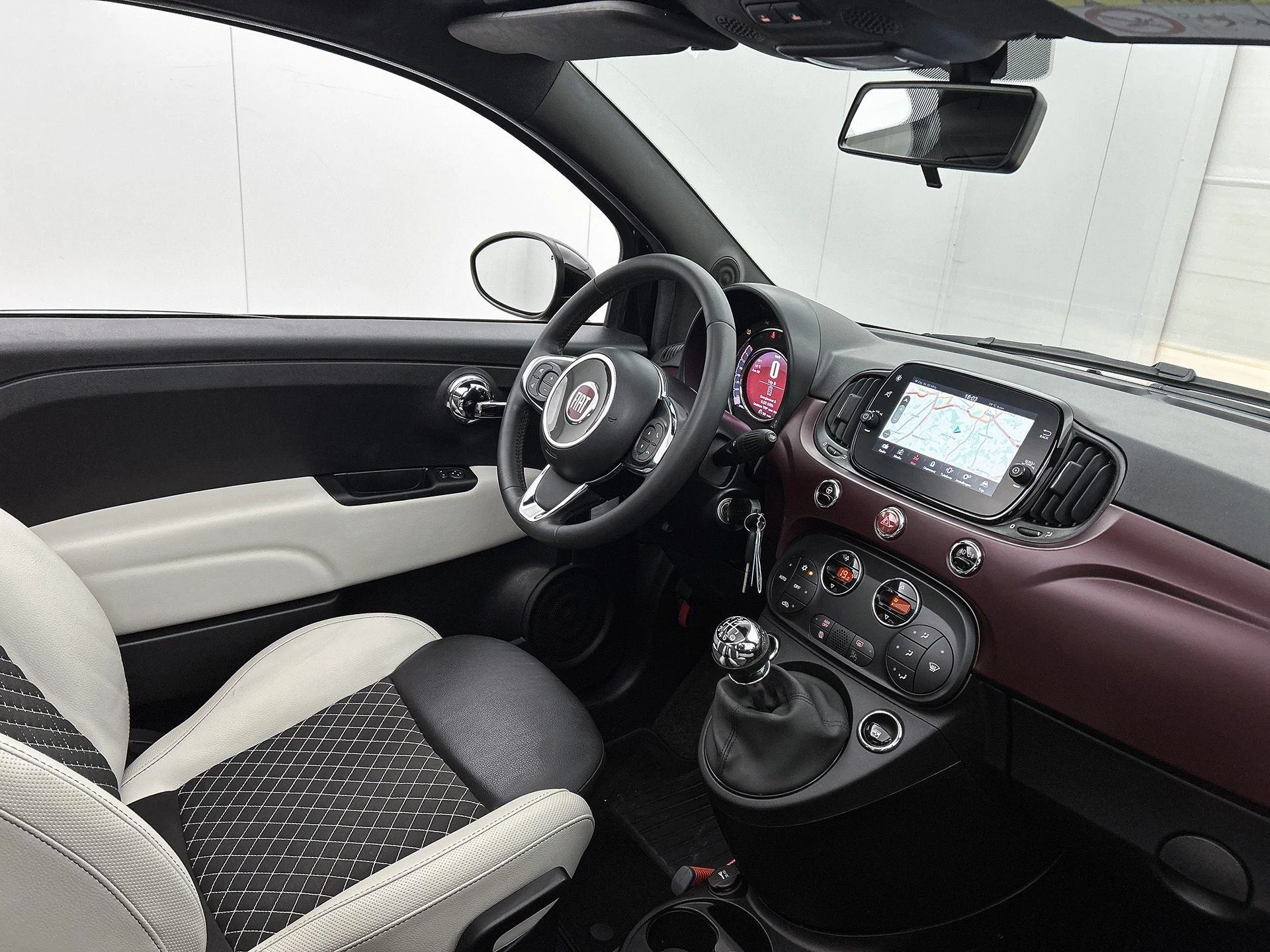 Fiat 500C 1.0 Hybrid Star
