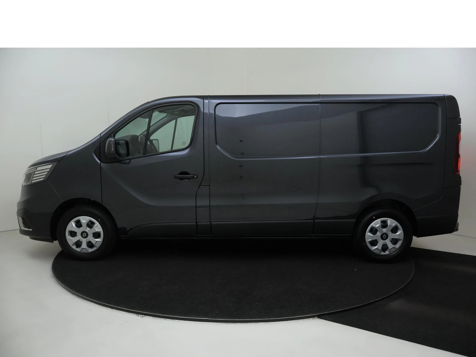 Renault-Trafic-image-1