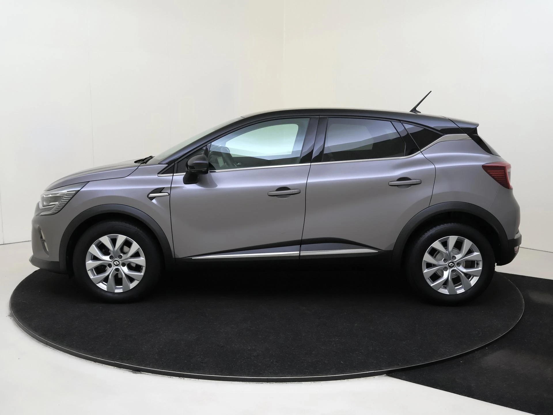 Renault-Captur-image-7