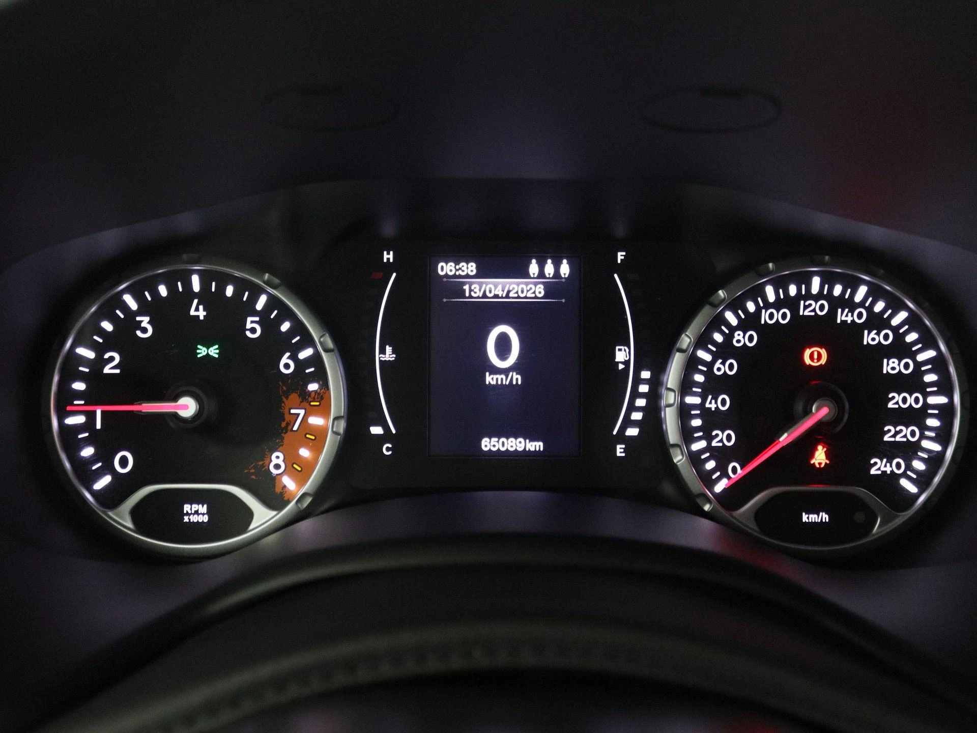 Jeep-Renegade-image-7