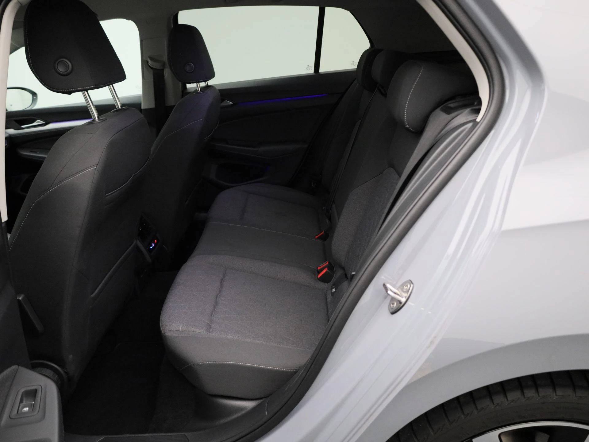 Volkswagen-Golf-image-11