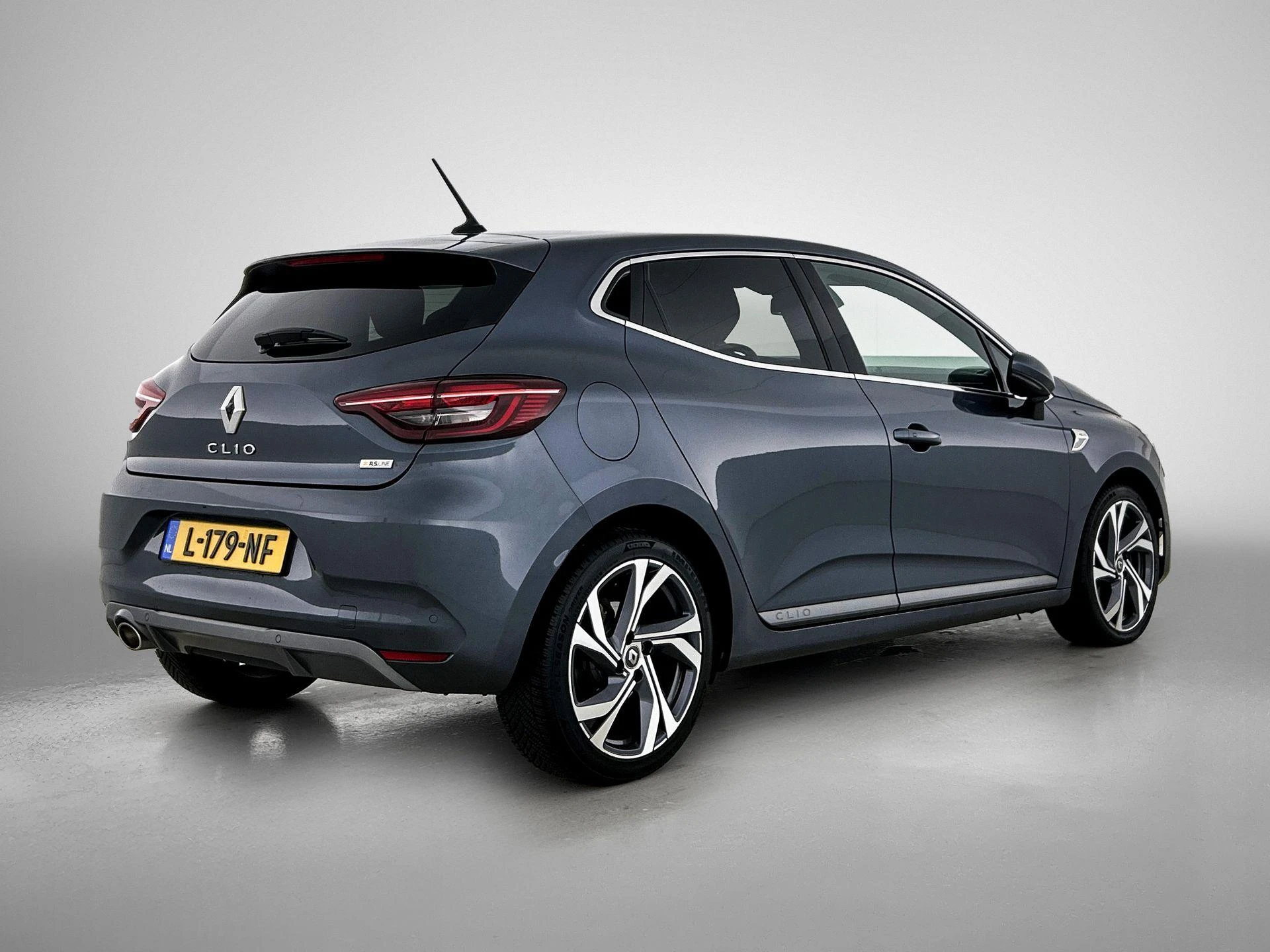 Renault-Clio-image-3