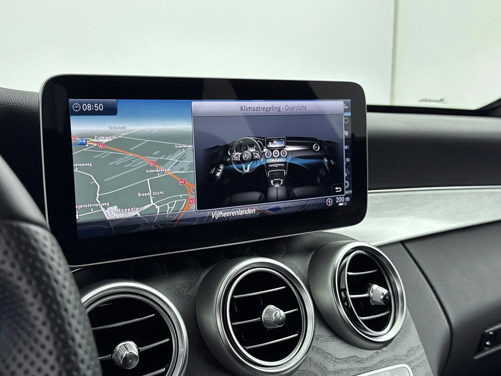 Mercedes-Benz-C-Klasse-image-18