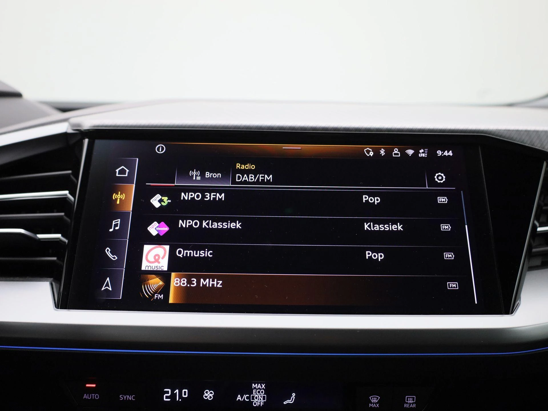 Audi-Q4 Sportback e-tron-image-21