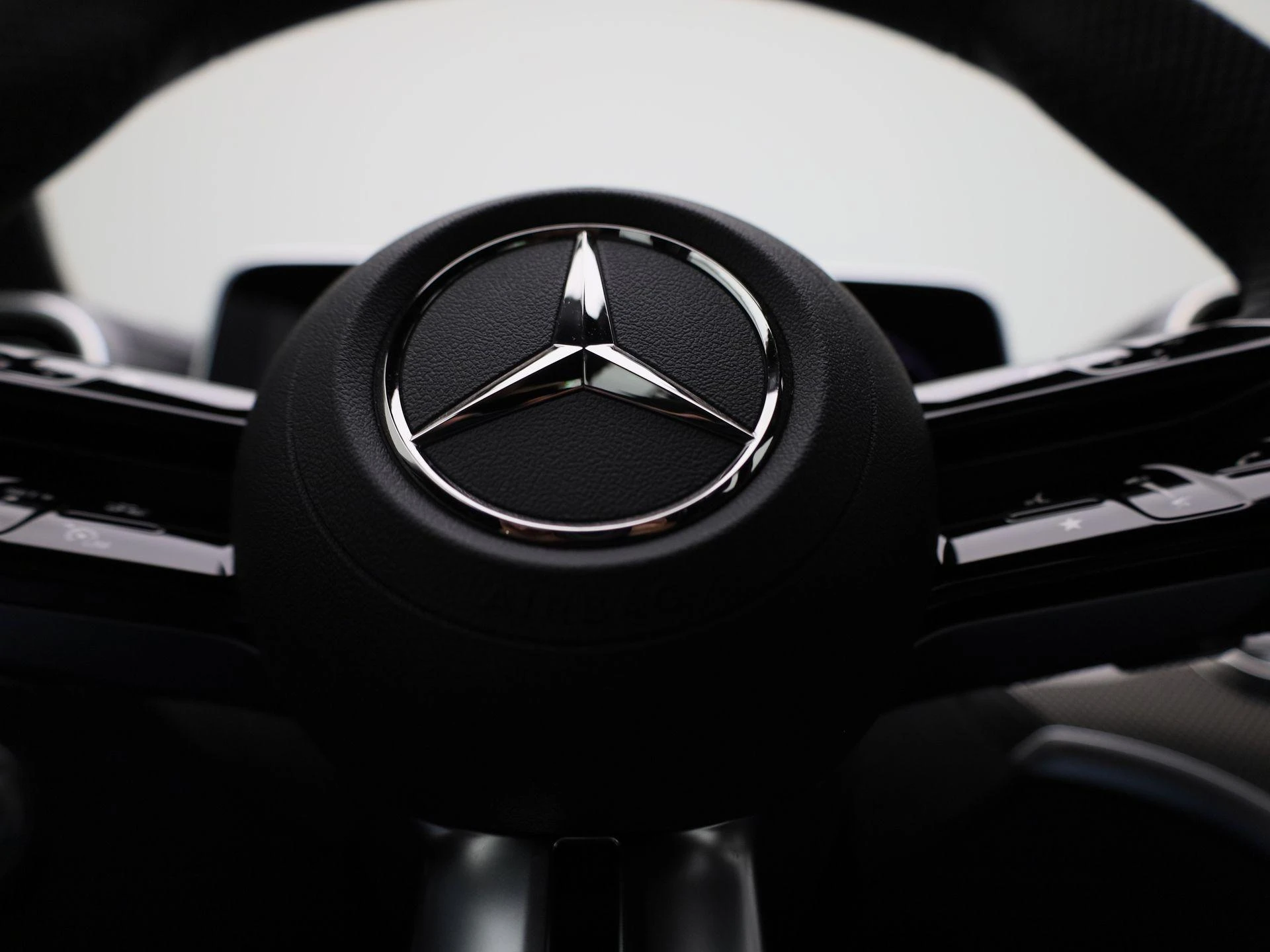 Mercedes-Benz-C-Klasse-image-30