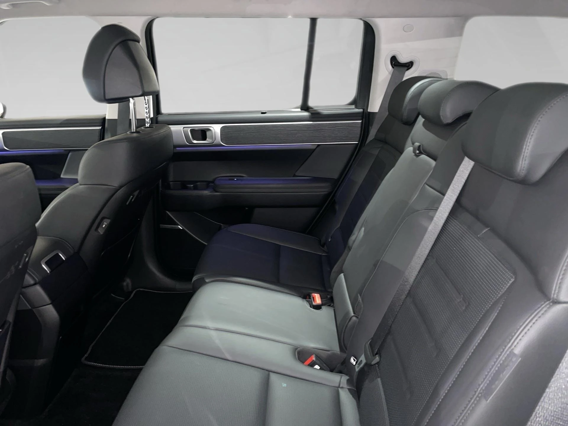 Hyundai Santa Fe 1.6 T-GDi Hybrid SHINE 7 PLACES