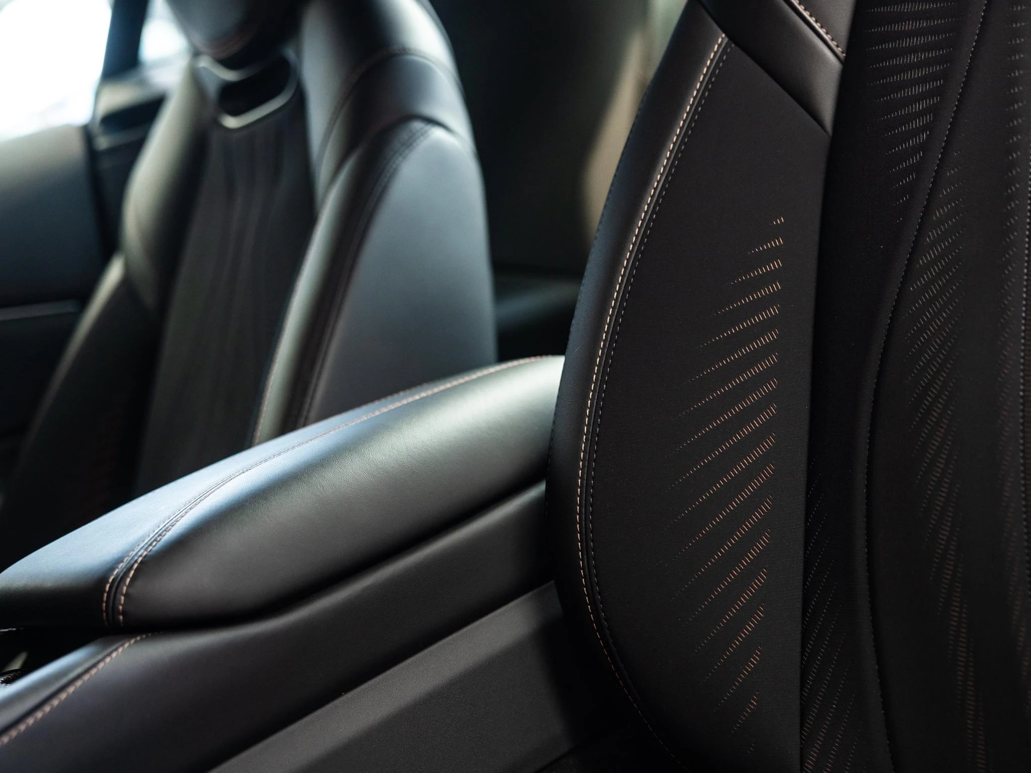 Maserati-GranTurismo-image-29