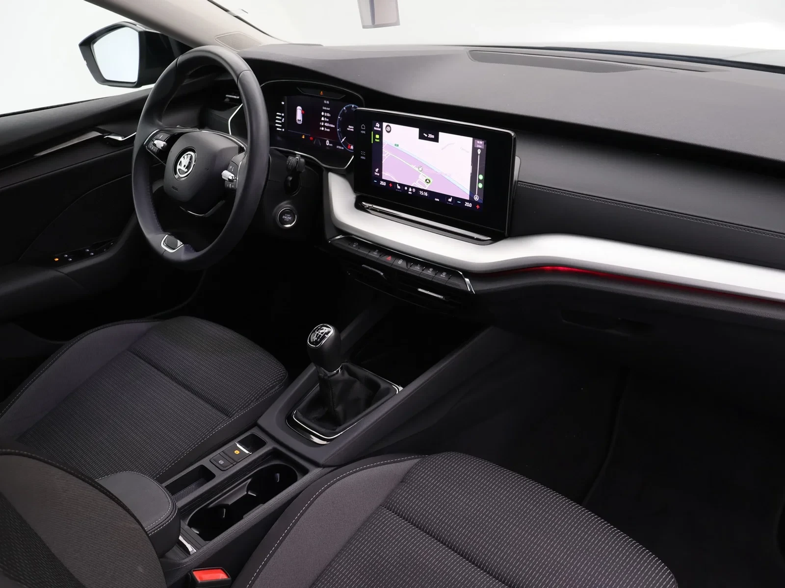 Škoda Octavia Combi Octavia 1.0TSI Ambition *TREKHAAK*CAMERA*PDC*CRUISE CONTROL*VIRTUAL COCKPIT*NAVI*SFEERVERLICHTING*AP