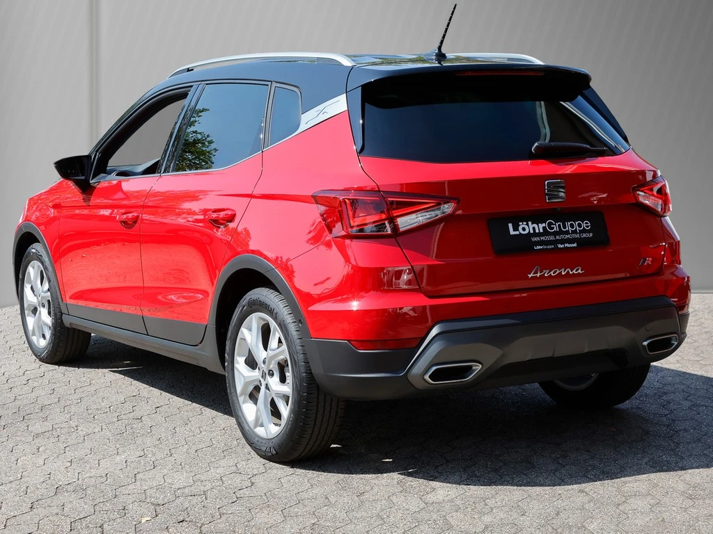 SEAT-Arona-image-3