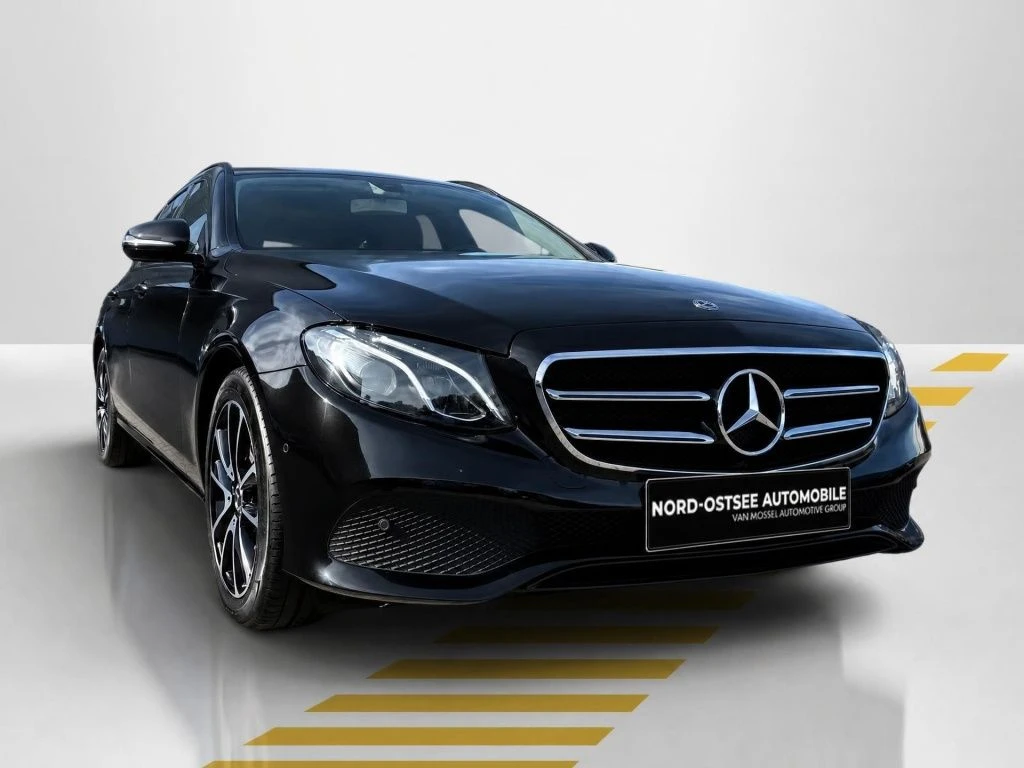 Mercedes-Benz-E-Klasse 220-image-16