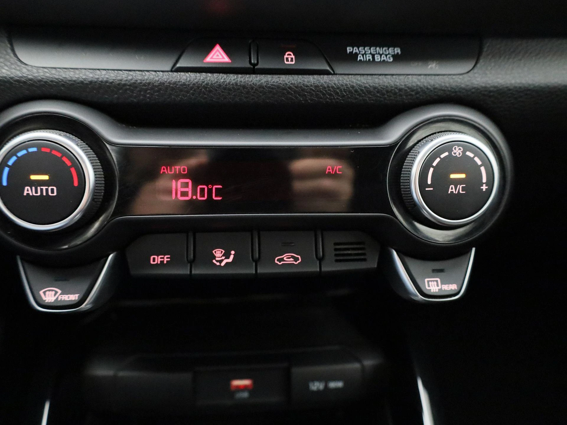 Kia-Stonic-image-19