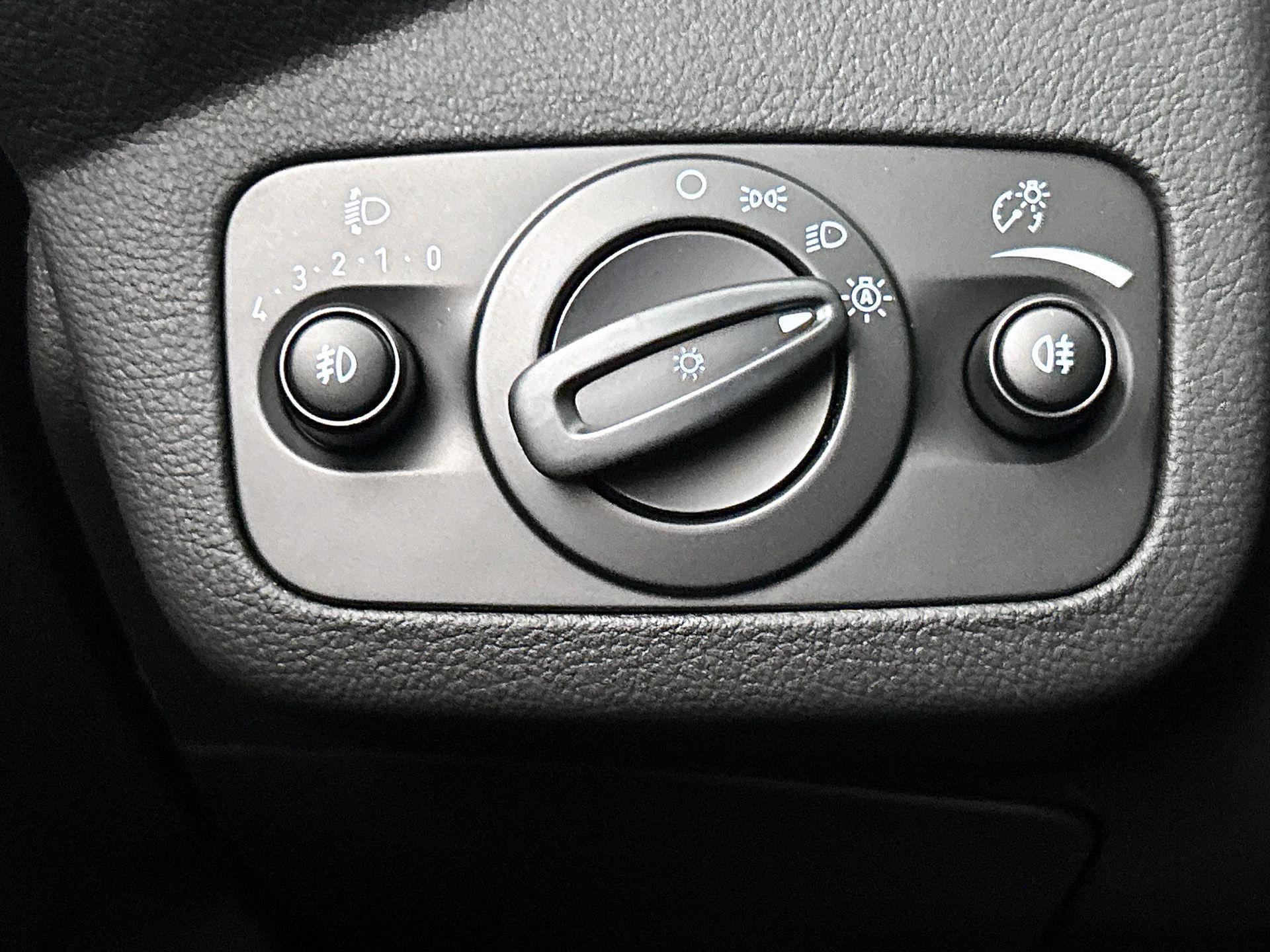 Ford-Kuga-image-30