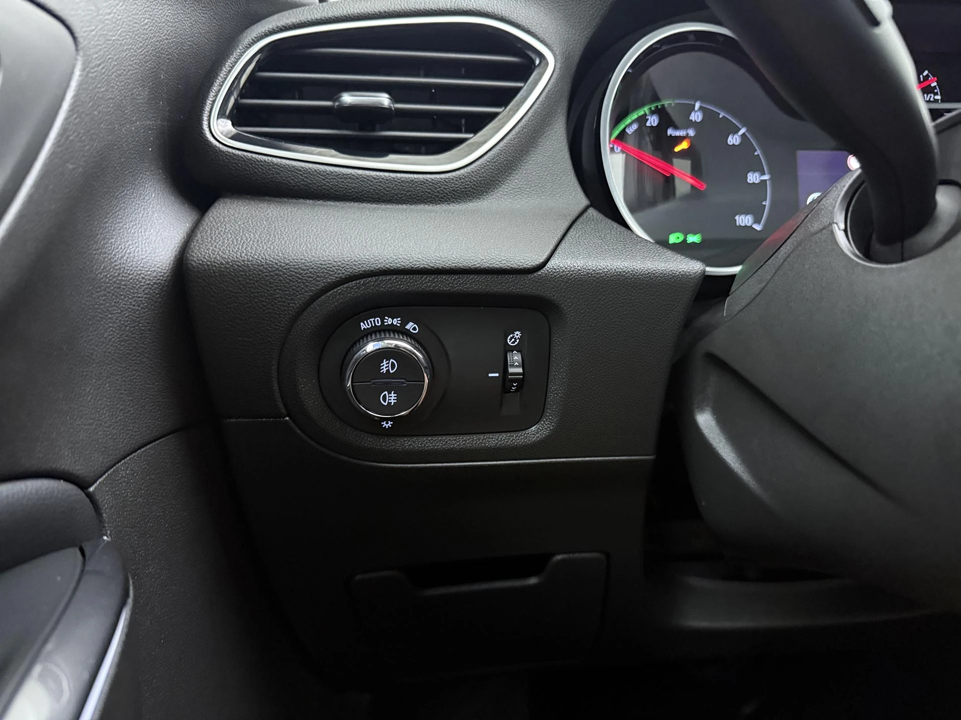 Opel Grandland X 1.6 Turbo Hybrid Business Elegance