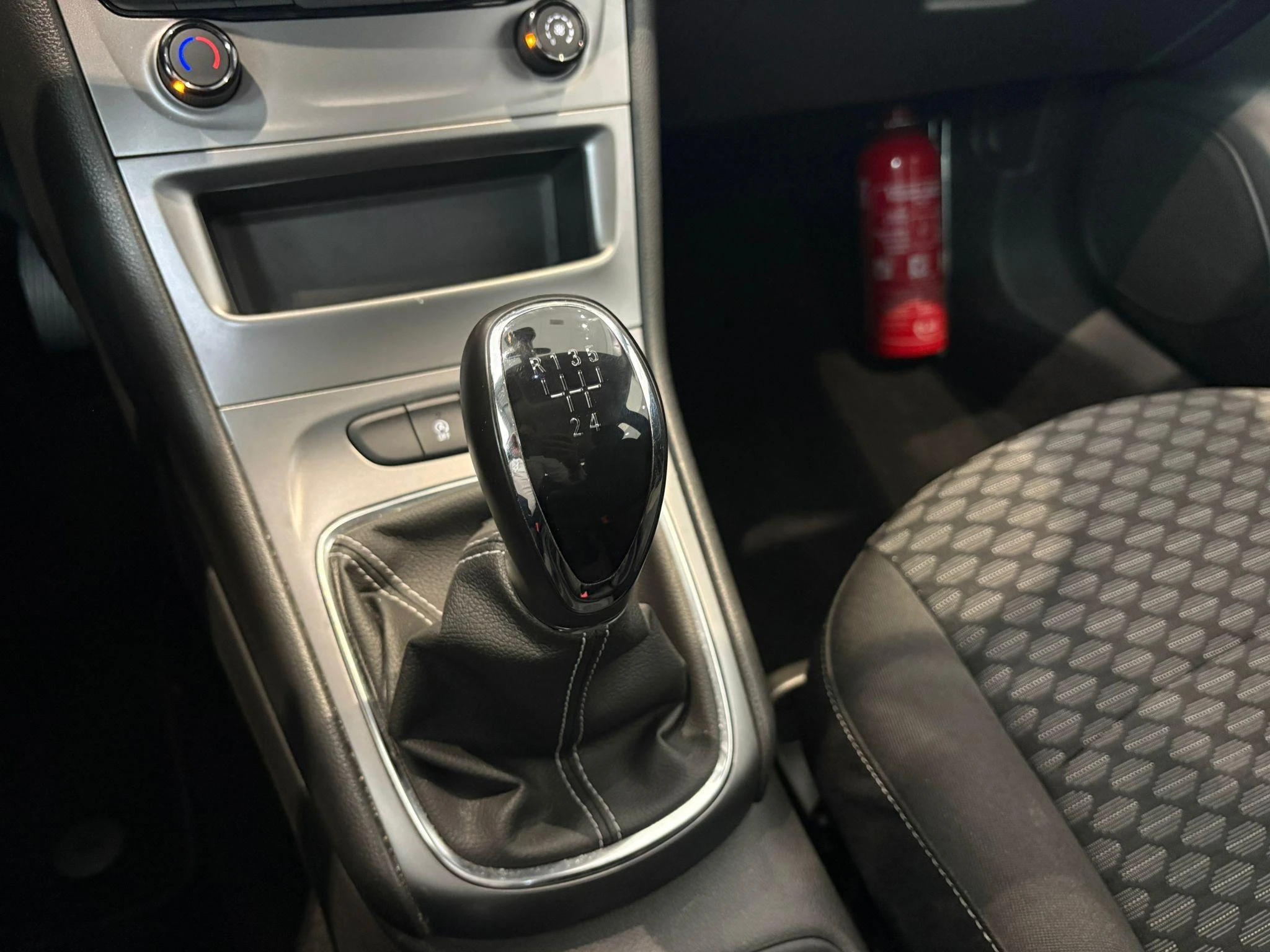 Opel-Astra-image-18