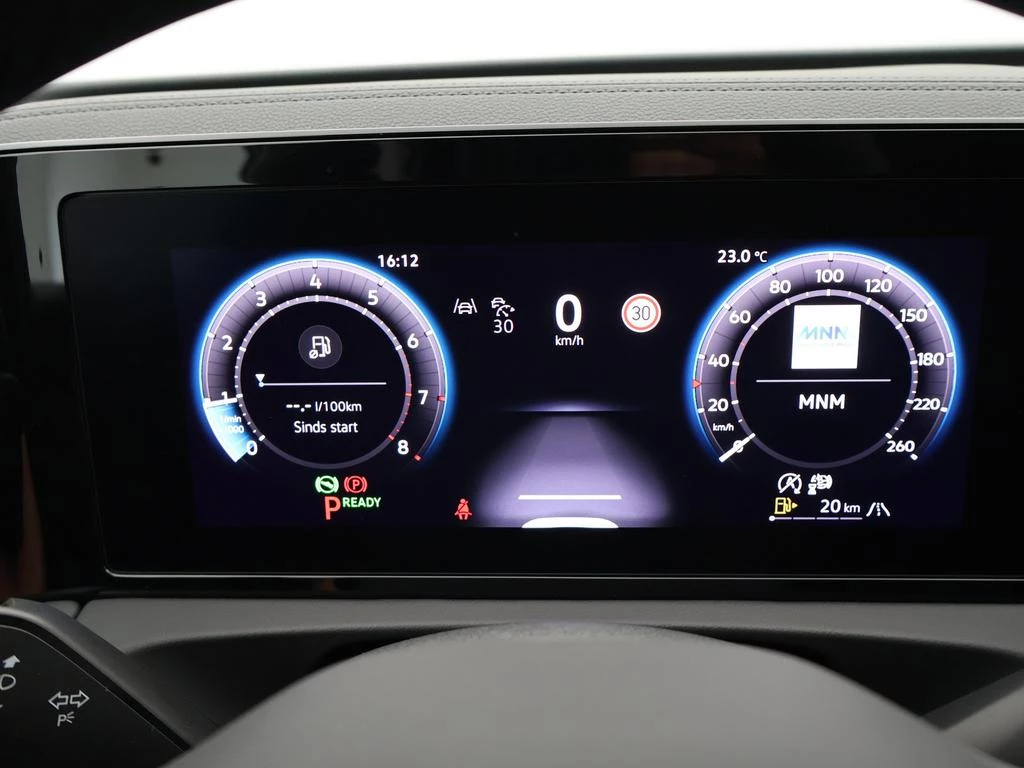 Volkswagen-Tiguan-image-21