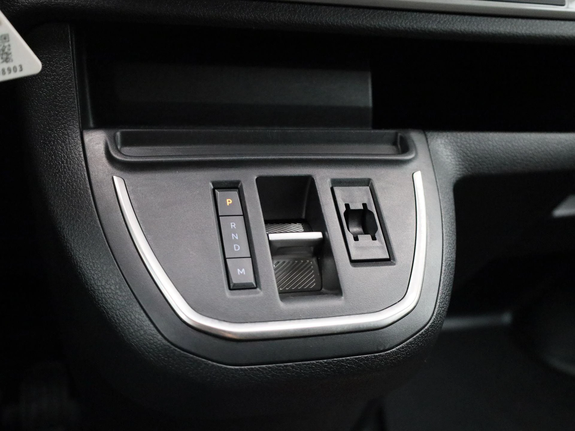 Opel-Vivaro-image-9
