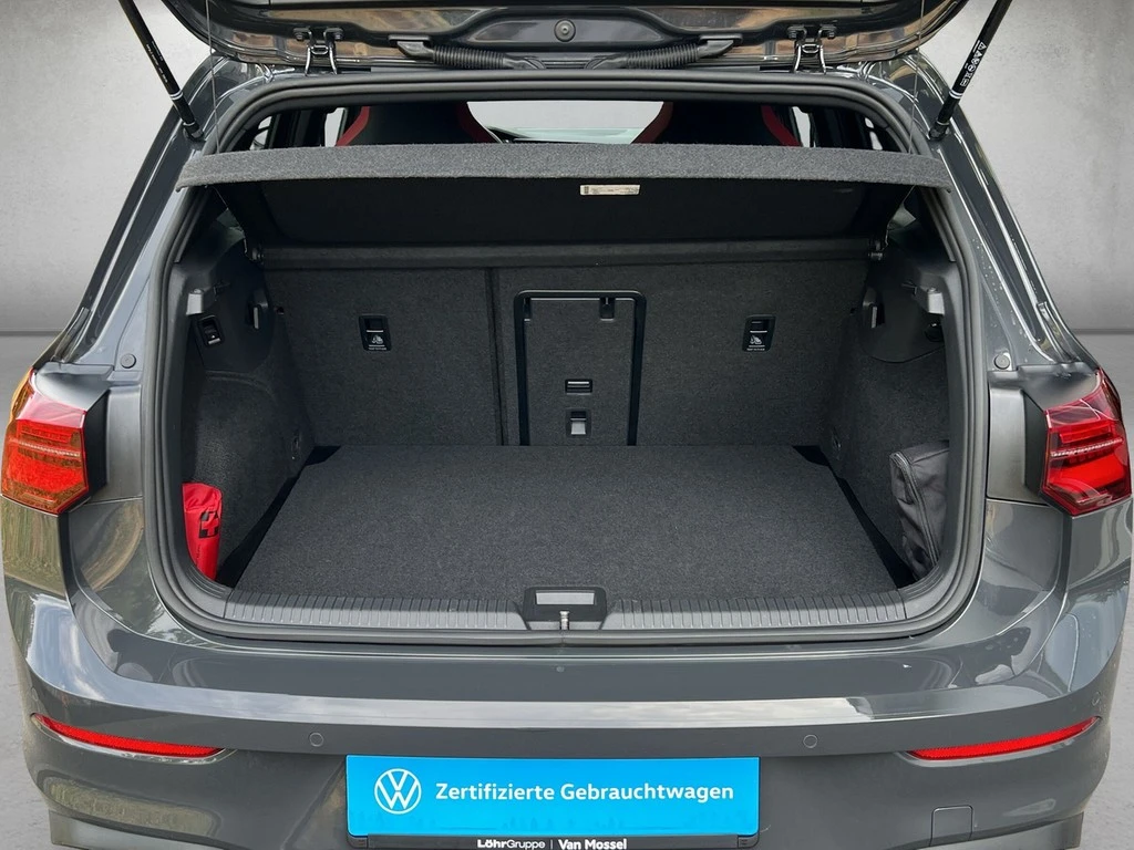 Volkswagen Golf VIII Lim. 2.0 GTI DSG GTI *Matrix*Pano*AHK*