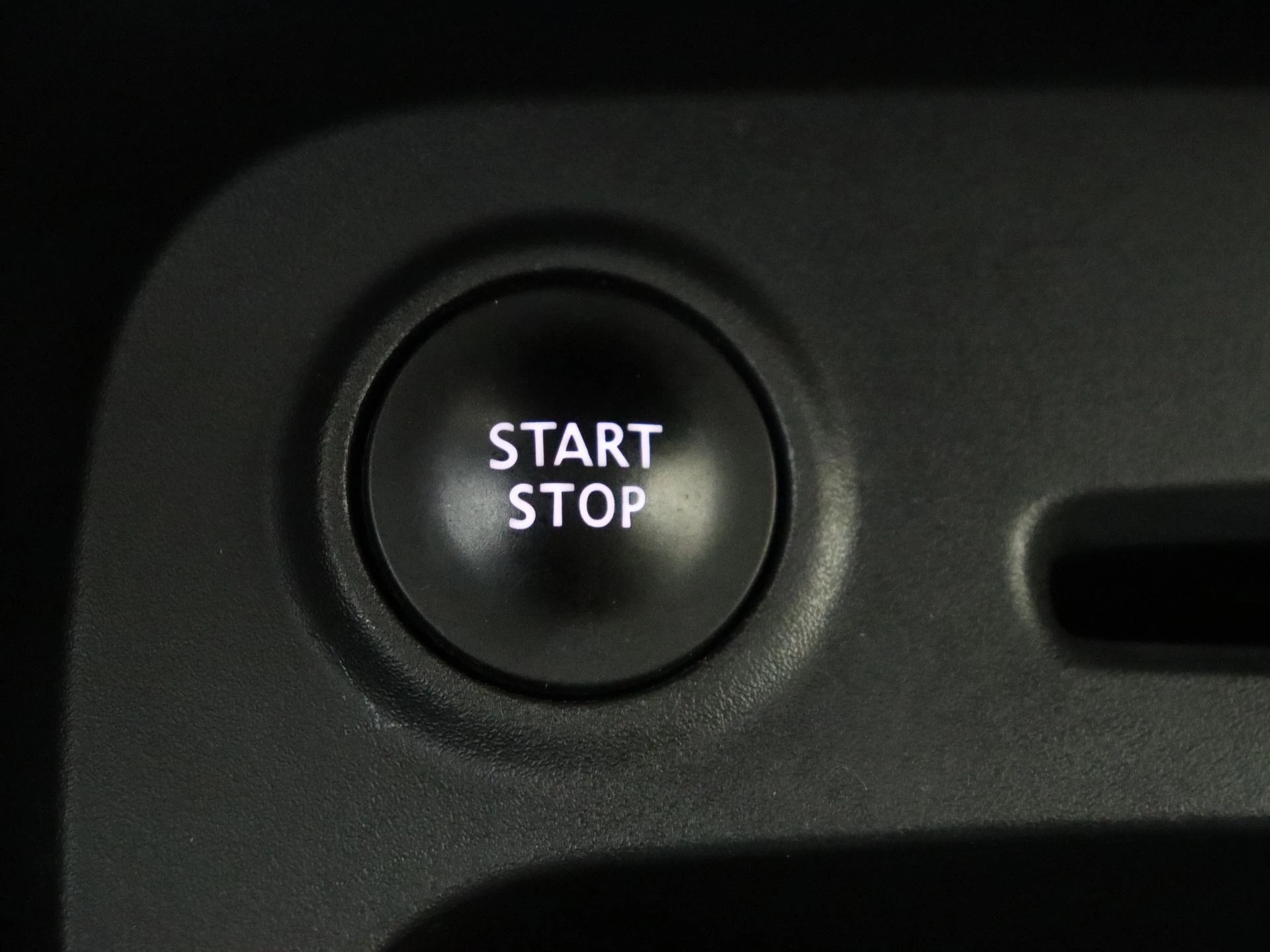 Renault-Captur-image-23
