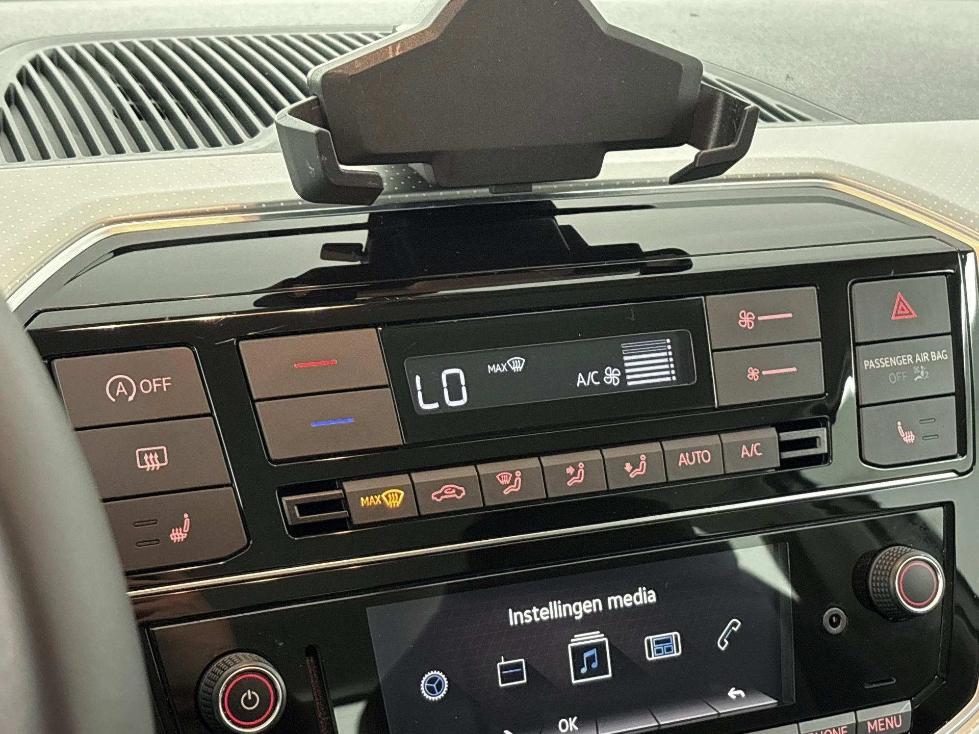Volkswagen-up!-image-20