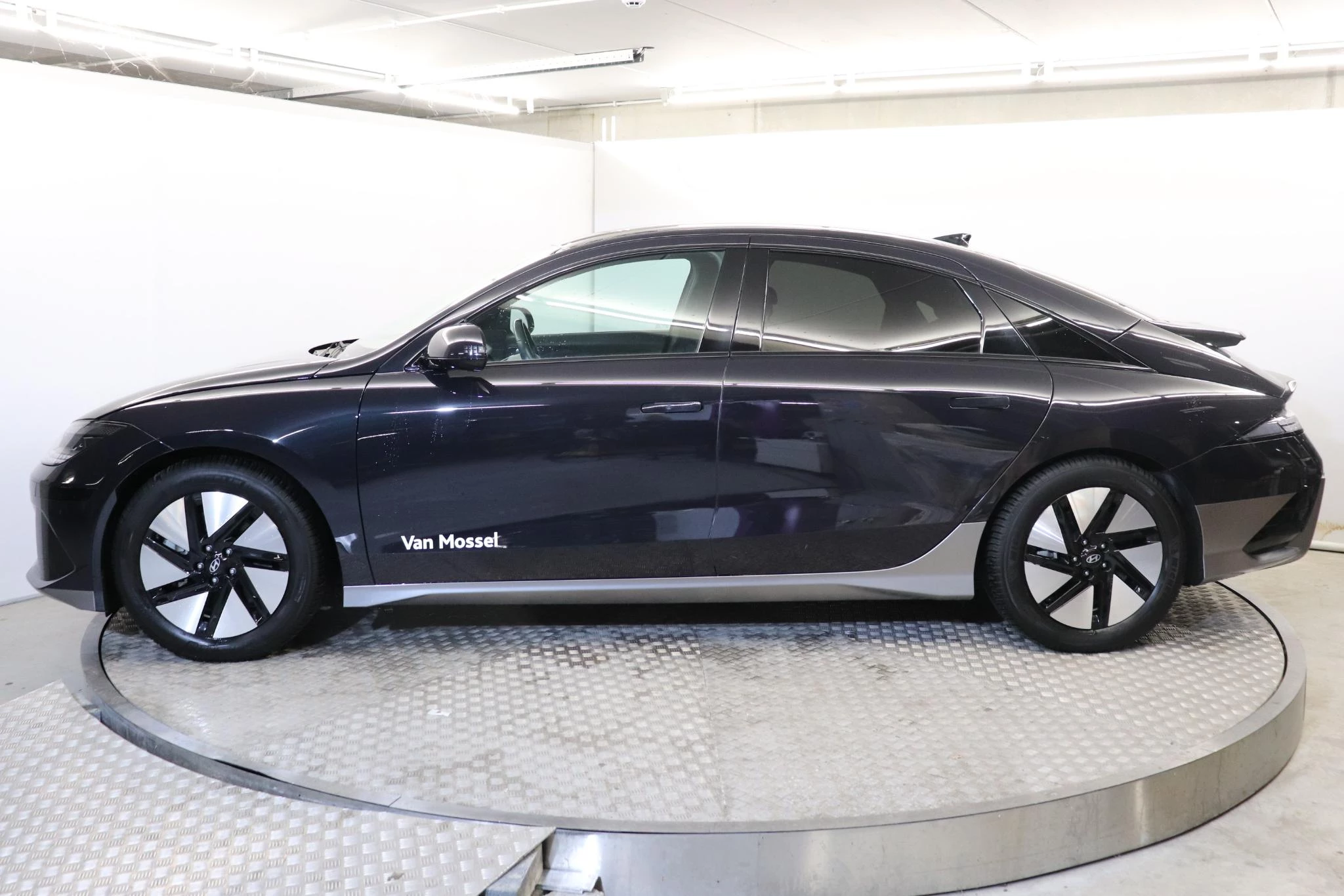 Hyundai IONIQ Electric core