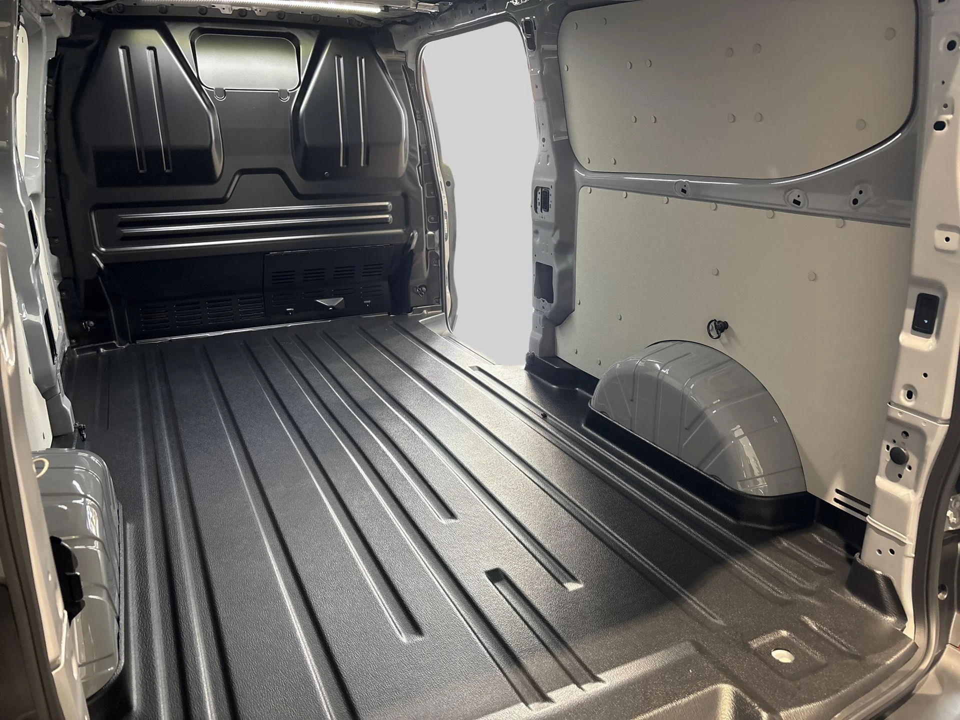 Ford-Transit Custom-image-17