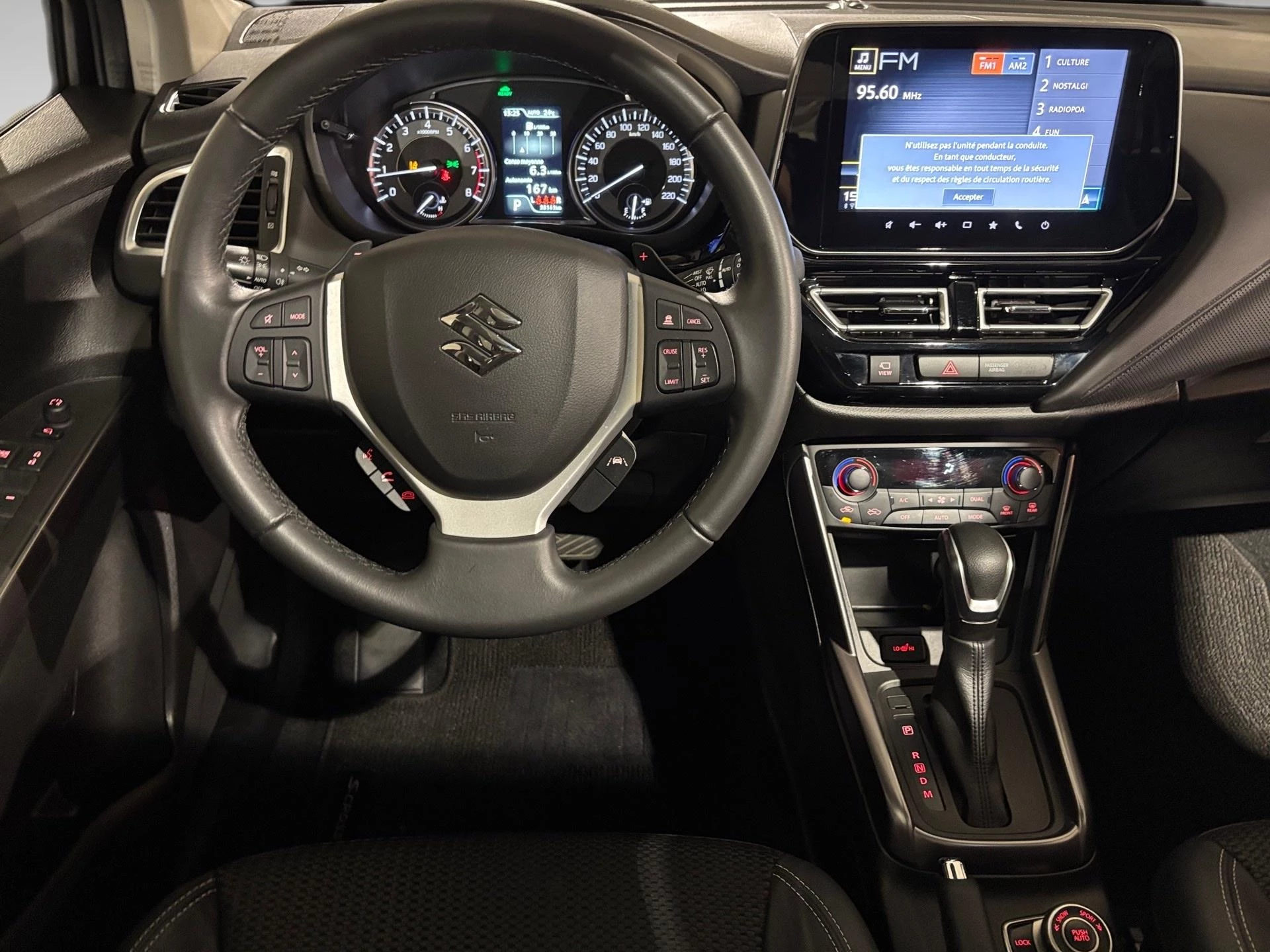 Suzuki-S-Cross-image-7