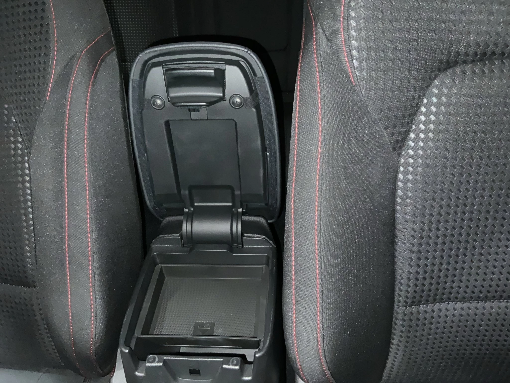 Ford Focus ST-Line X Turnier Aut.*AHK*ACC*HUD*KAM*NAVI*WINTER-PKT.