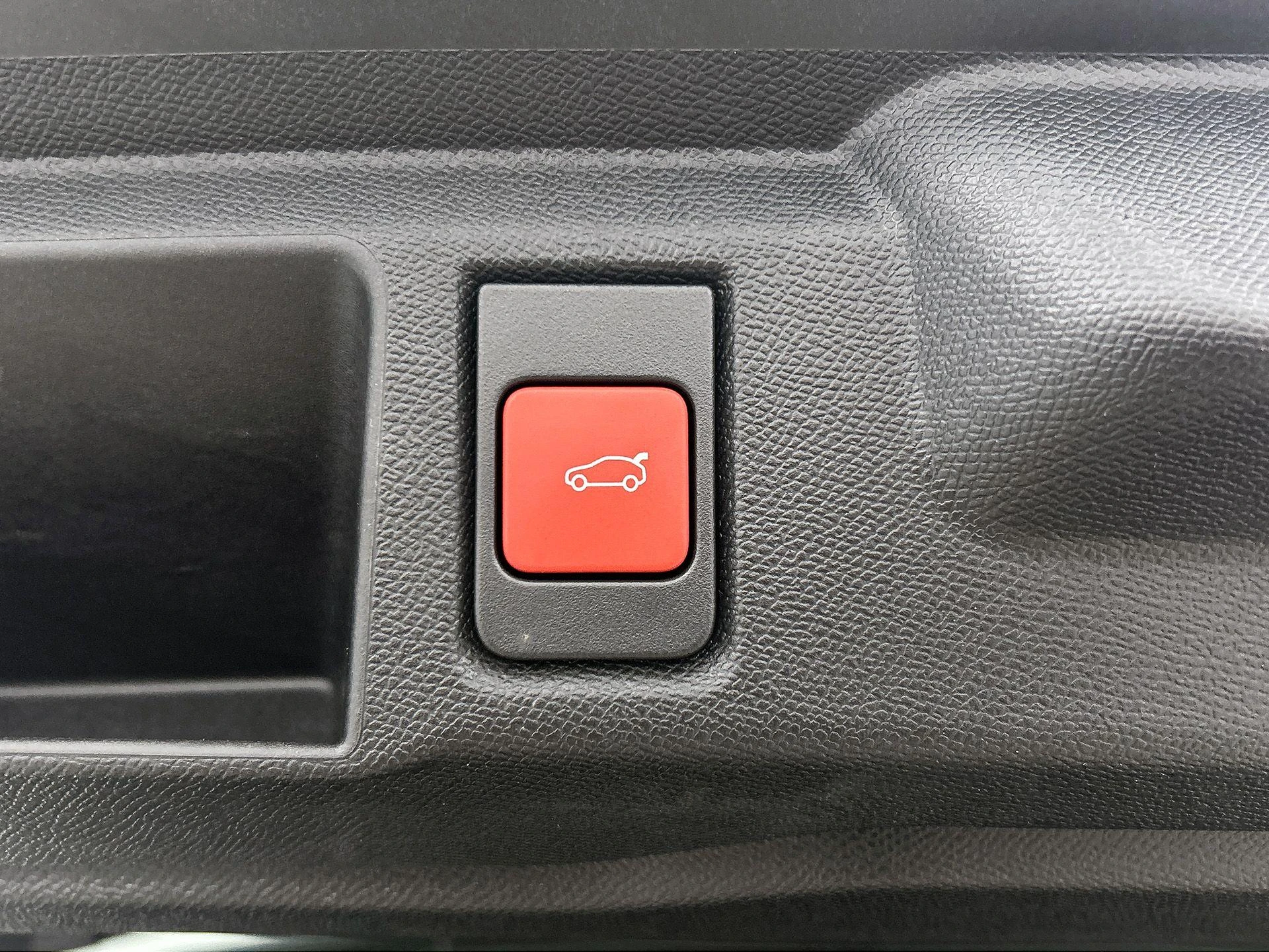 Opel-Grandland-image-23