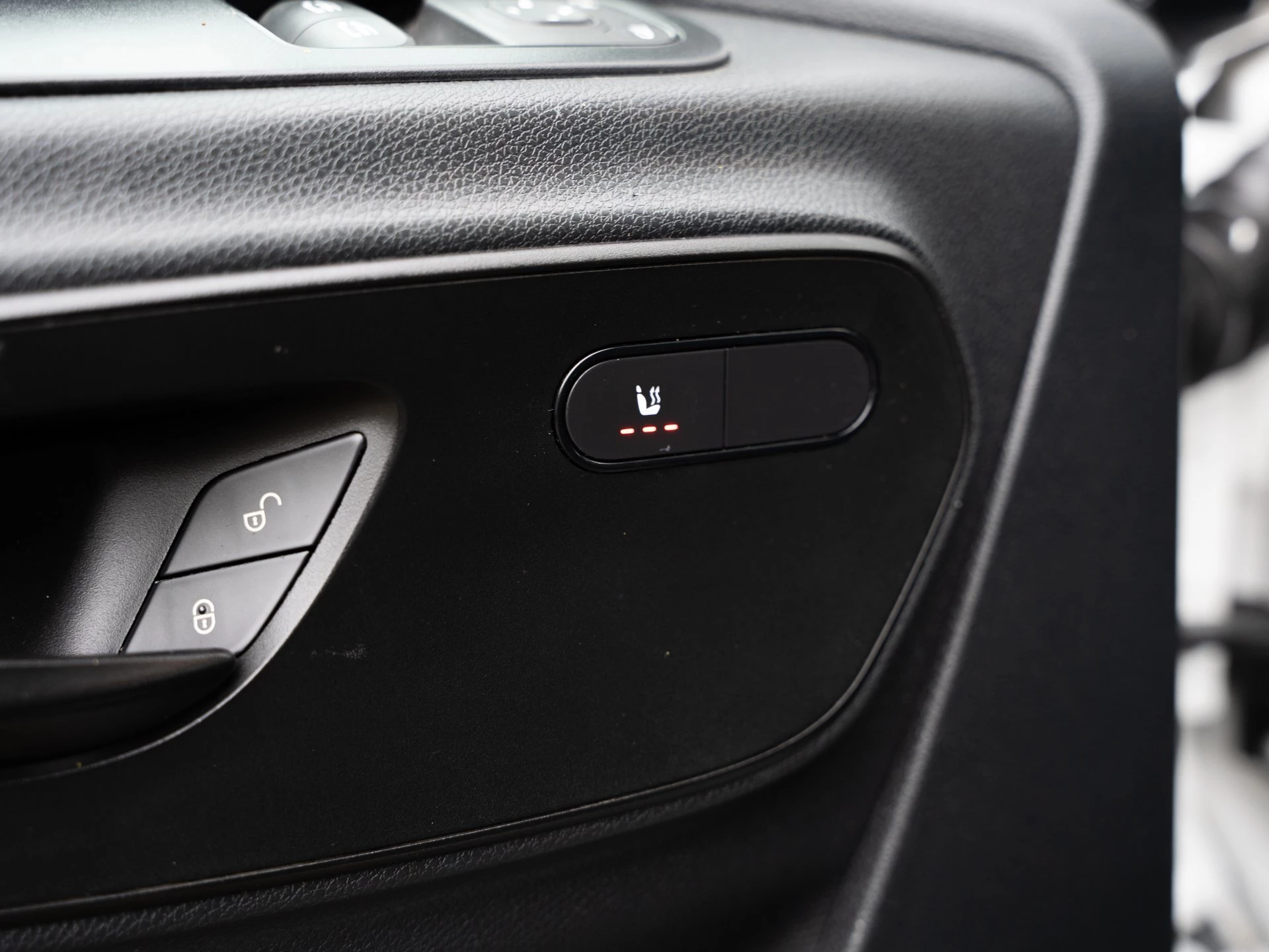 Mercedes-Benz-Sprinter-image-15