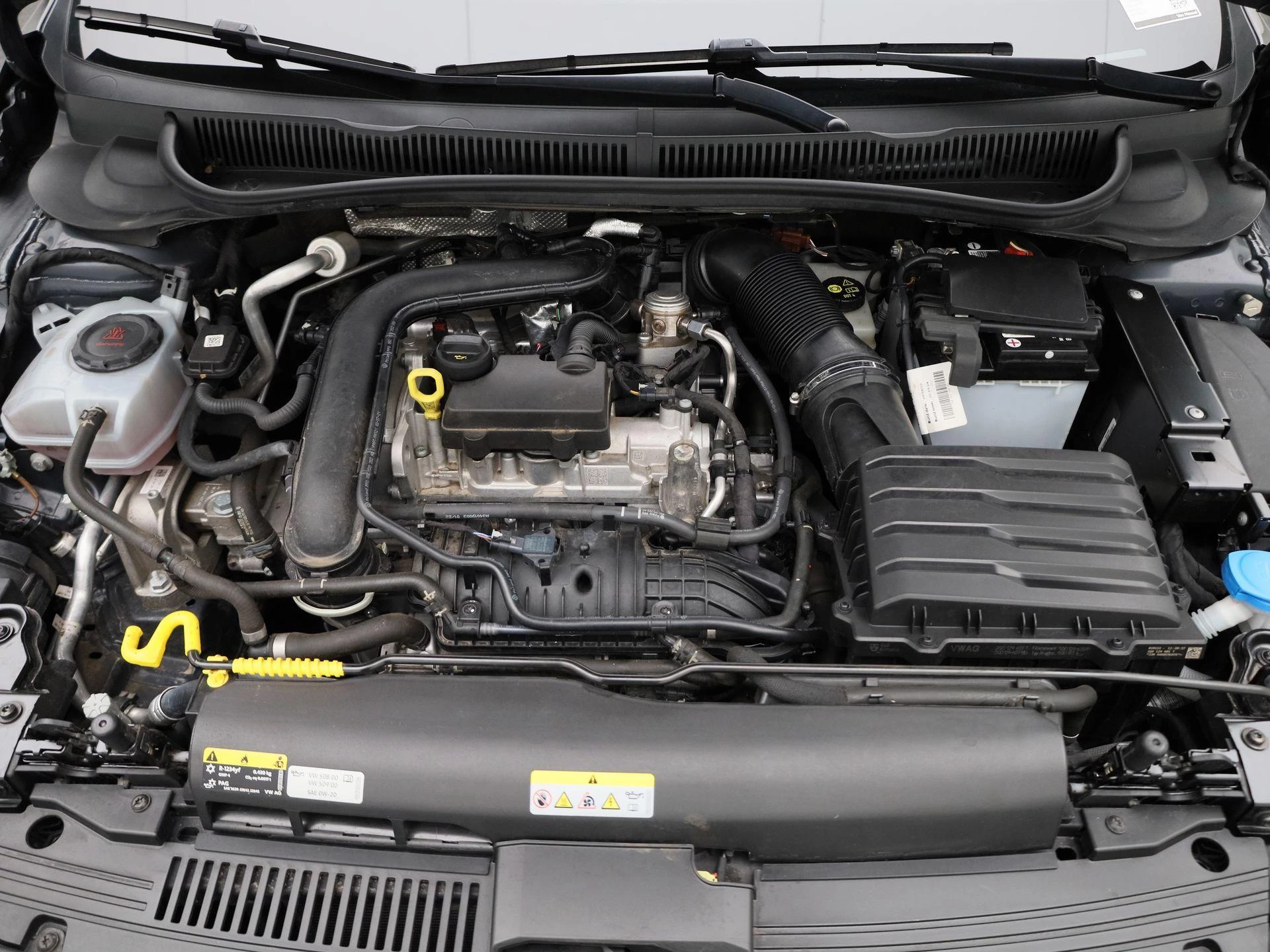 Volkswagen-Polo-image-34
