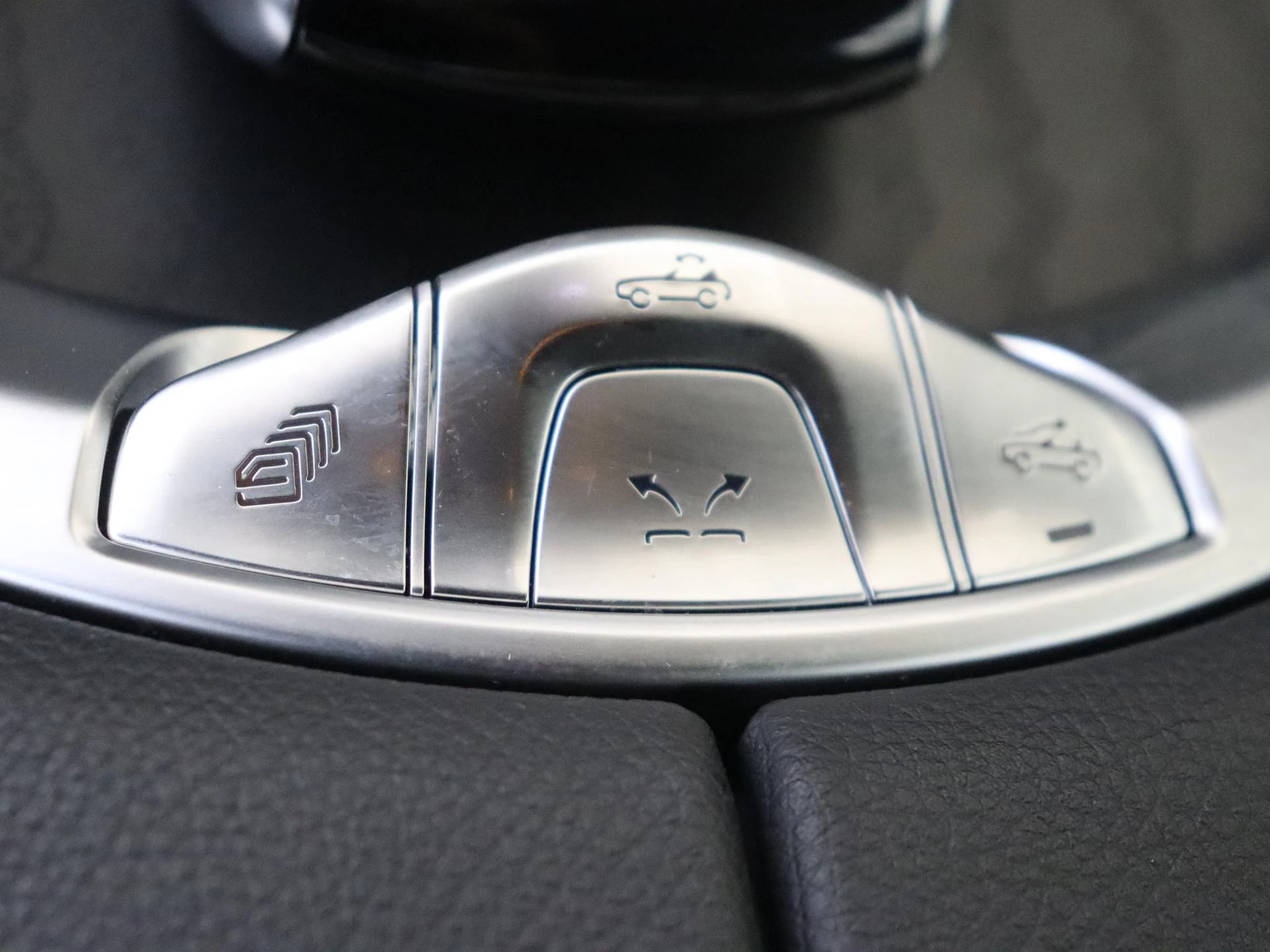 Mercedes-Benz-C-Klasse-image-20