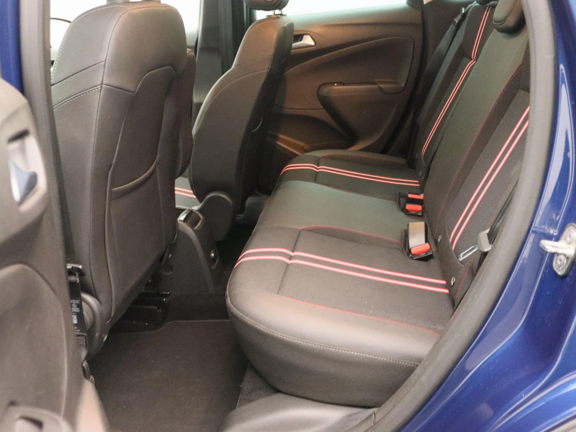 Opel-Crossland-image-13