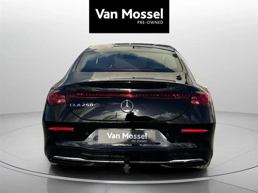 Mercedes-Benz-CLA-image-4