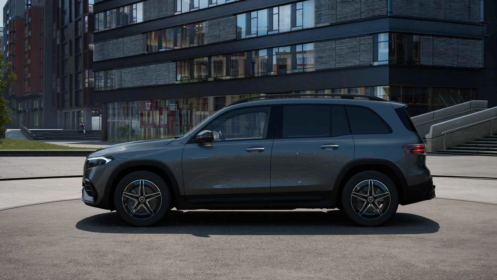 Mercedes-Benz-EQB-image-3