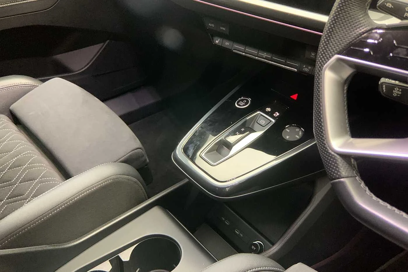 Audi-Q4 e-tron-image-7