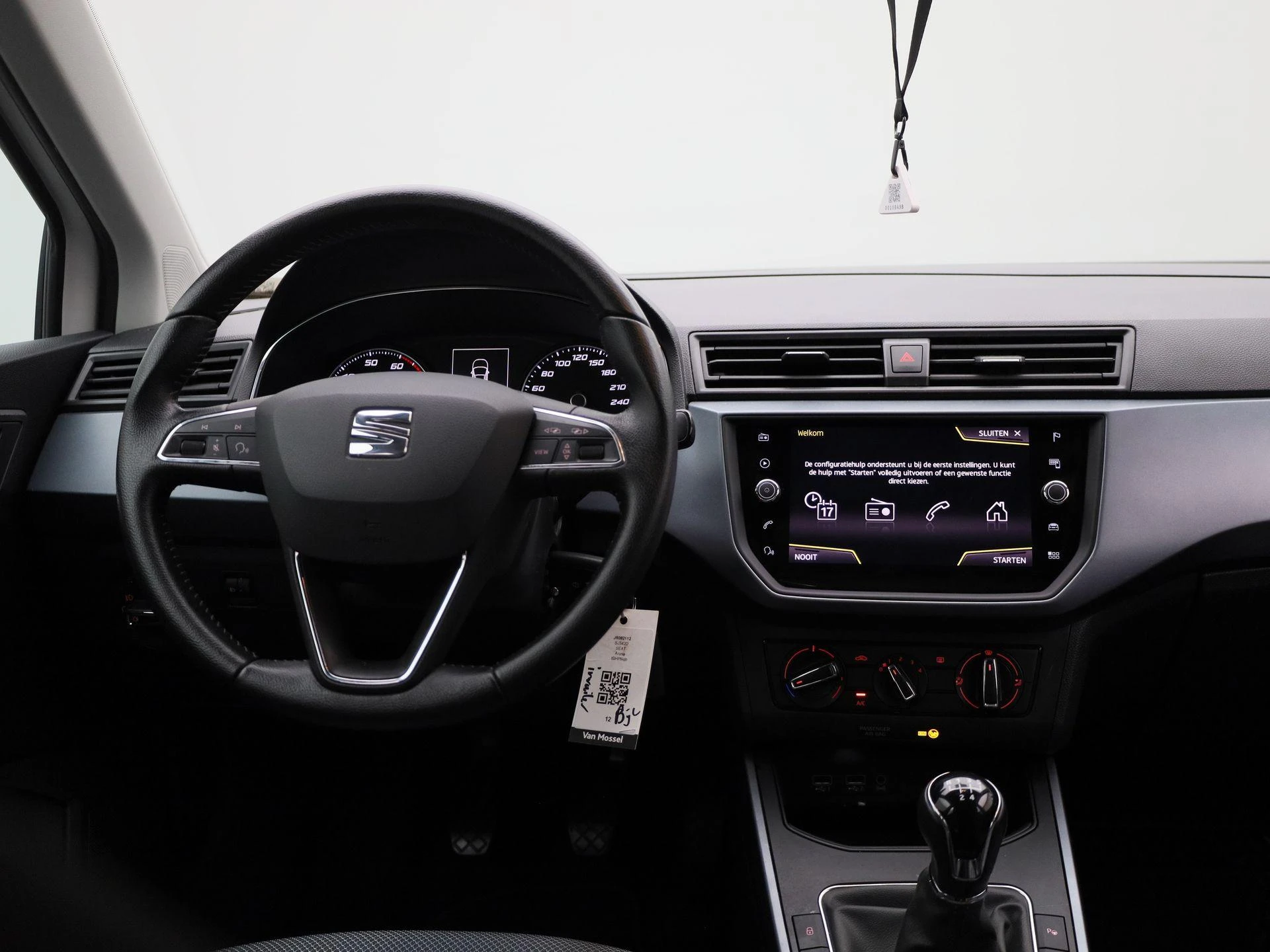 SEAT-Arona-image-6