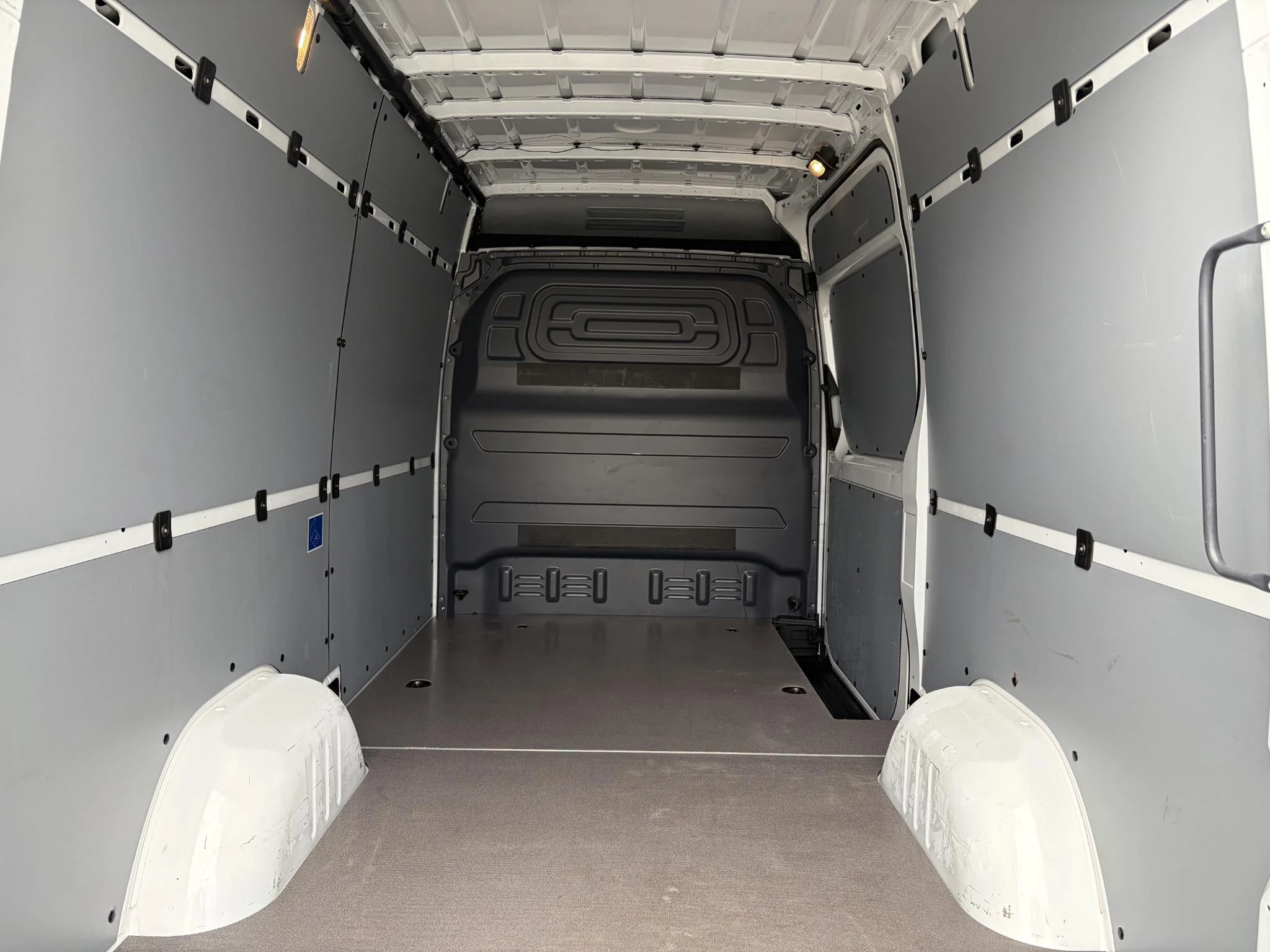 Mercedes-Benz Sprinter 317 CDI GB L2 RWD 3.5T